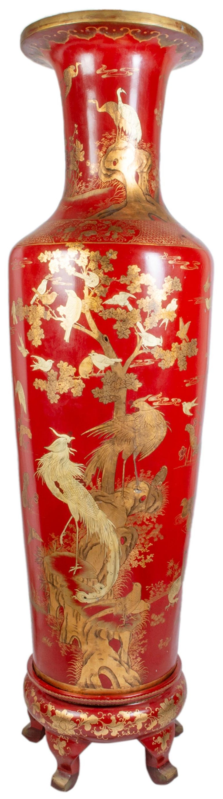 Large and Decorative Pair of Chinoiserie PapierMâché Vases For Sale at