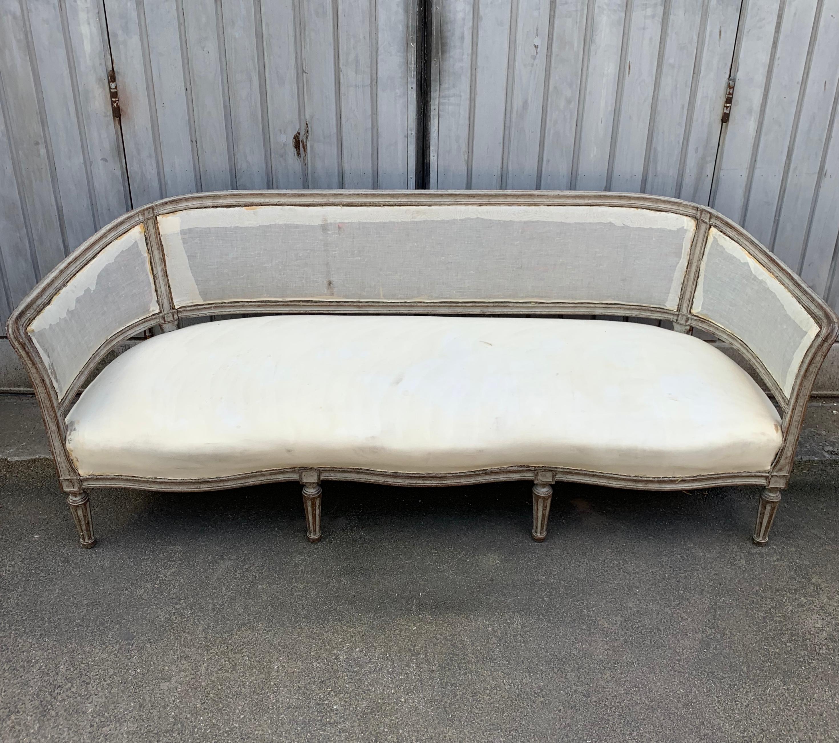 Large and Deep Late 19th Century Swedish Gustavian Style Sofa In Good Condition In Haddonfield, NJ