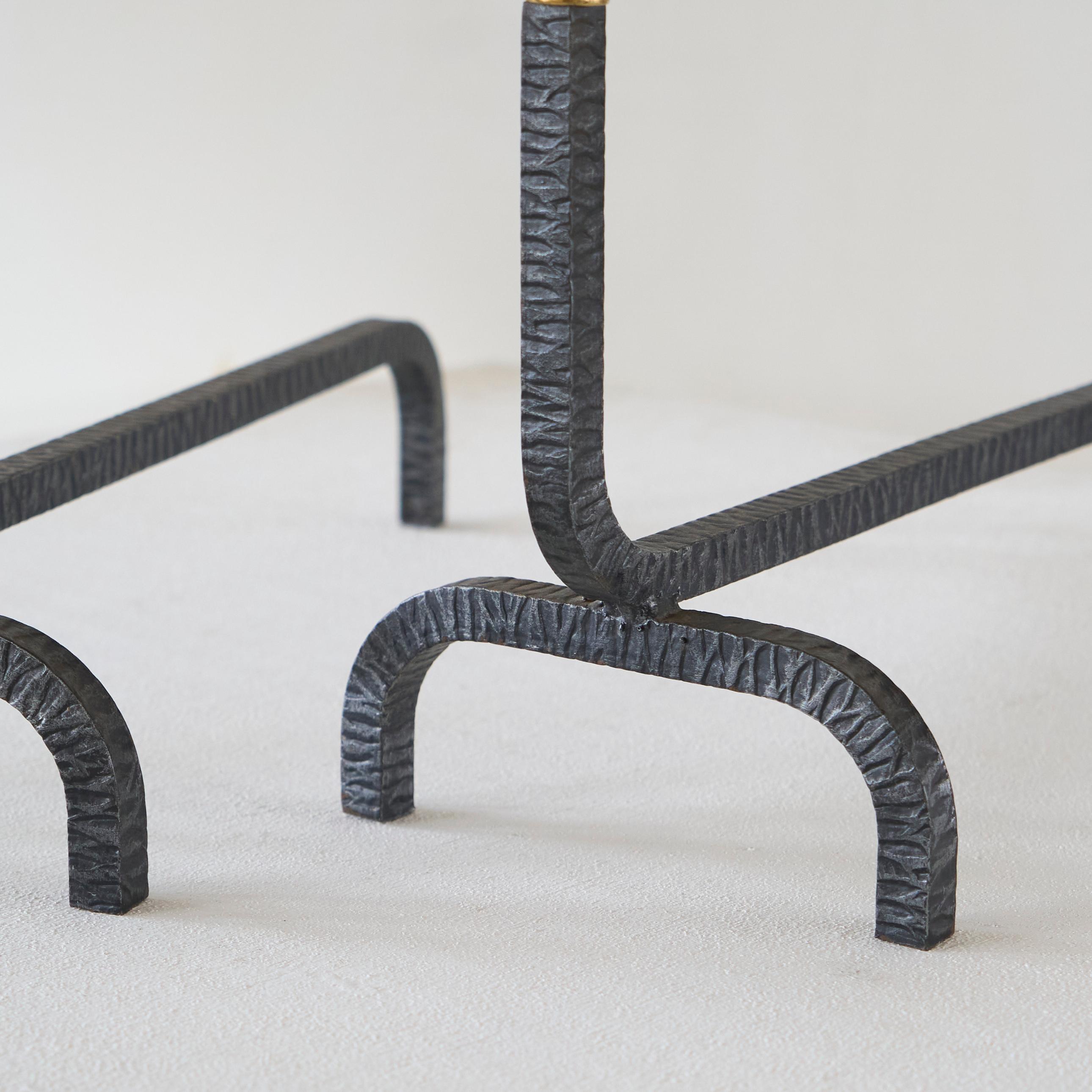 Europeo Grande e particolare coppia di androni in ottone con uccelli del XIX secolo in vendita