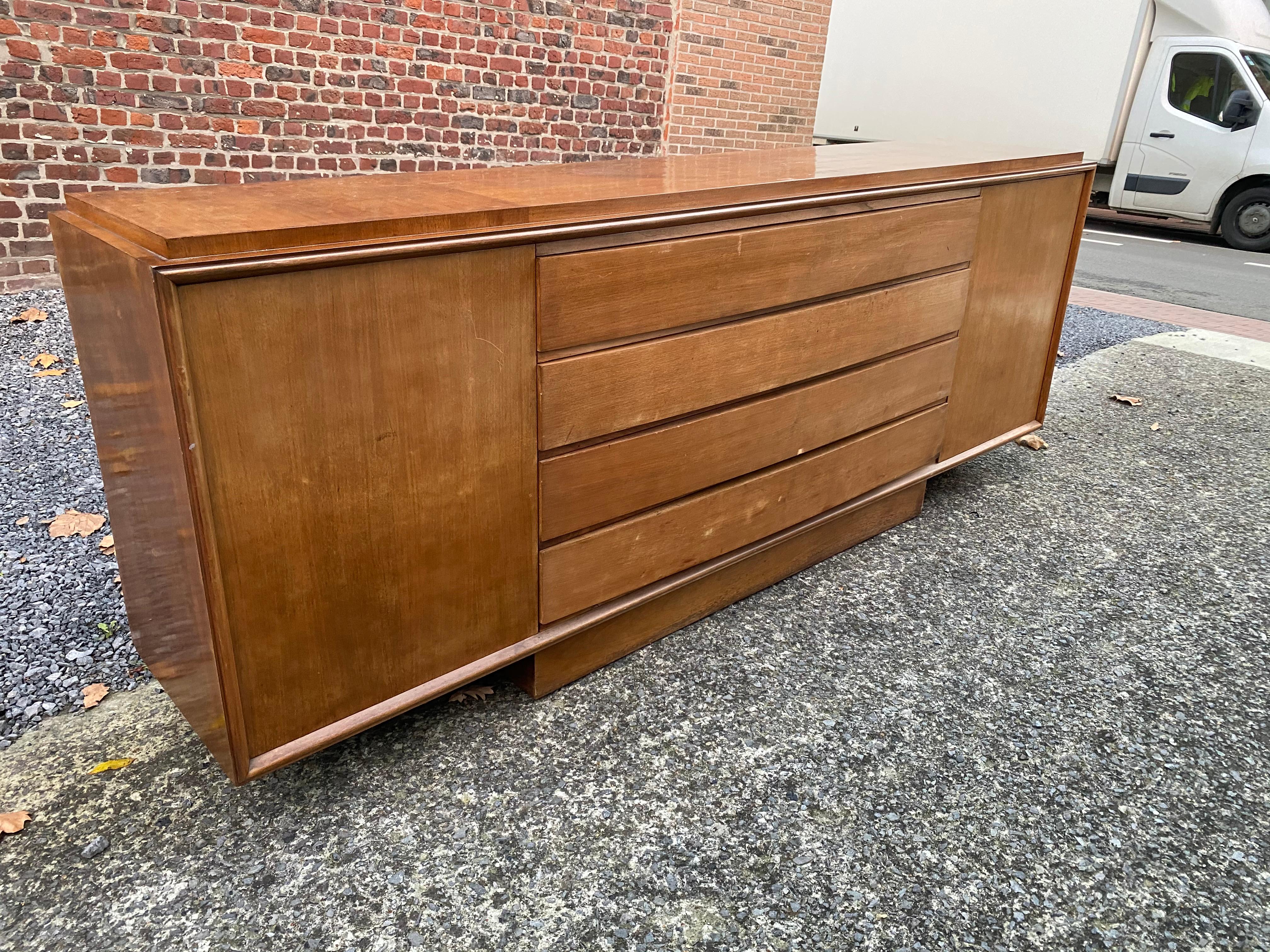 French Large and Elegant Art Deco Chest of Drawers, circa 1930 For Sale