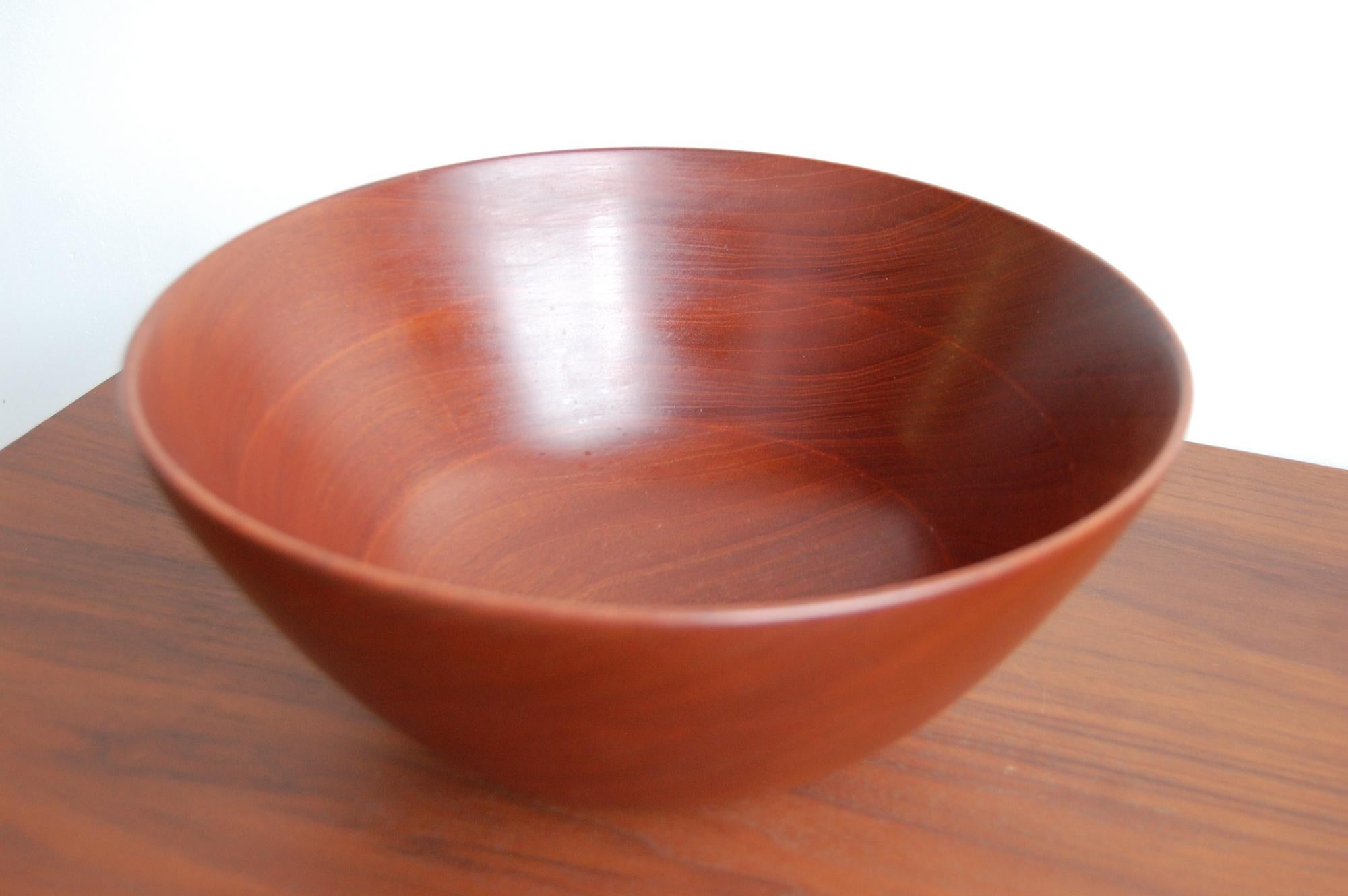 Scandinavian Modern Large and Exquisite Turned Teak bowl by Frederik Lunning For Sale