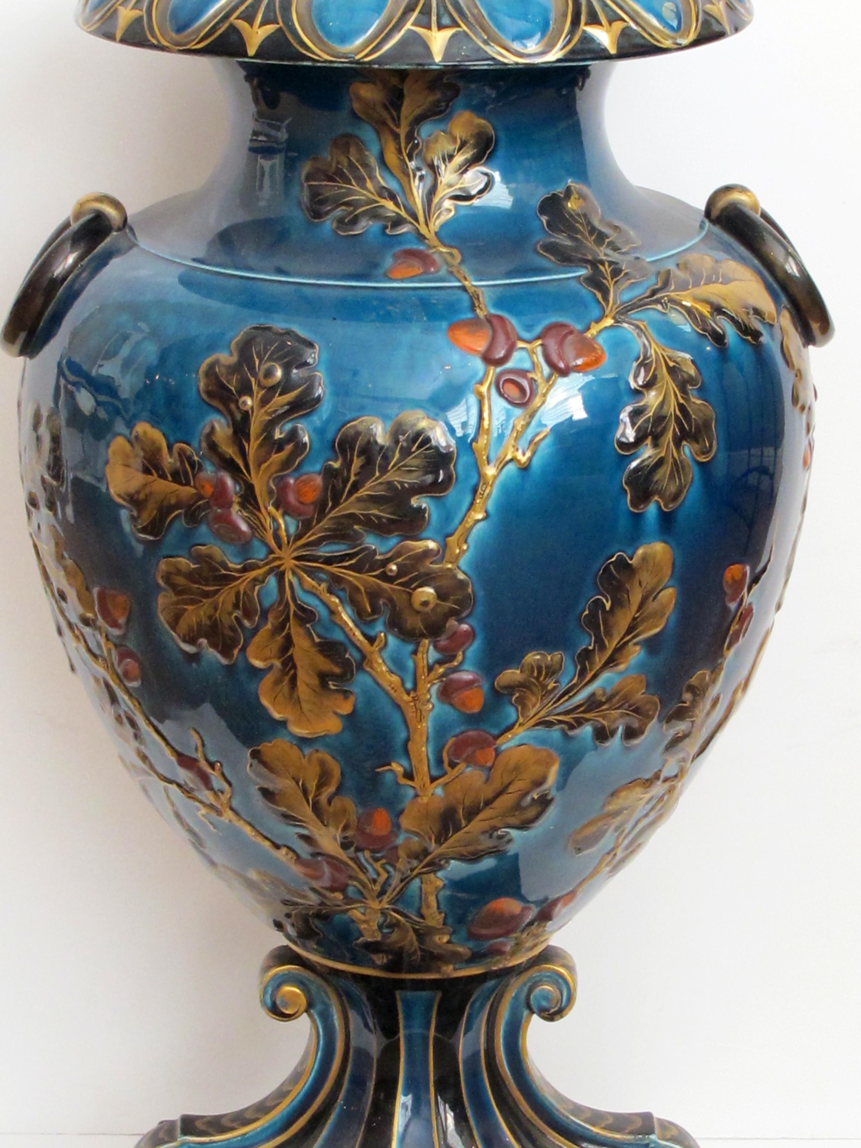 Large and Exquisitely Rendered English Teal-Glazed Ceramic Urn In Excellent Condition In San Francisco, CA