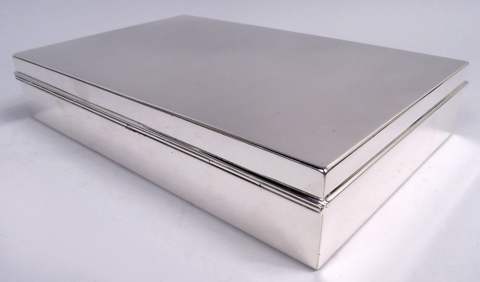 Amerikanische moderne und schwere Schachtel aus Sterlingsilber von Tiffany (amerikanisch) im Angebot