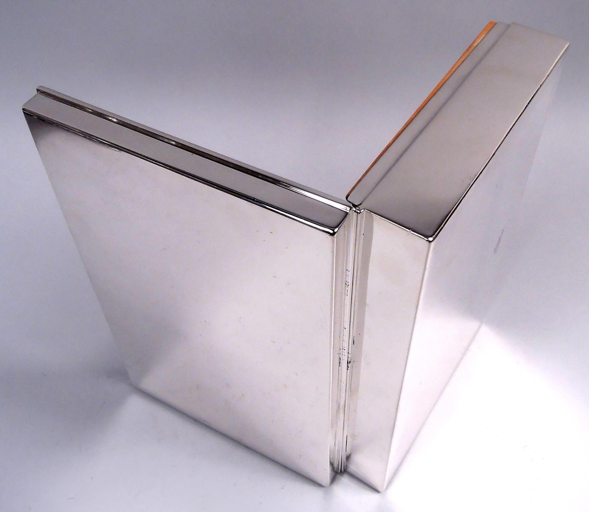 Amerikanische moderne und schwere Schachtel aus Sterlingsilber von Tiffany im Angebot 1