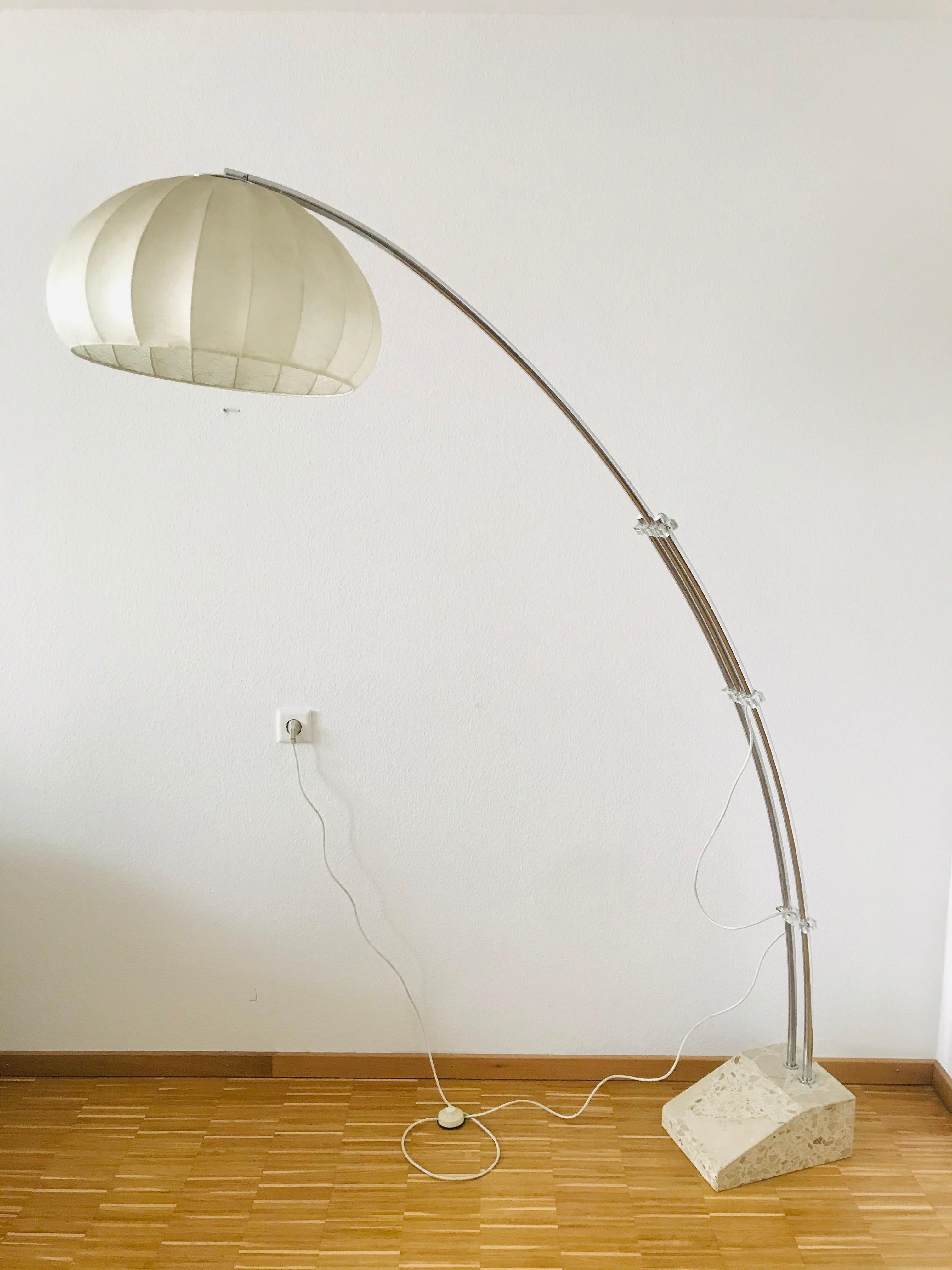 Large and Heavy Marble Base Mid-Century Modern Cocoon Floor Lamp, 1960s, Italy For Sale 1