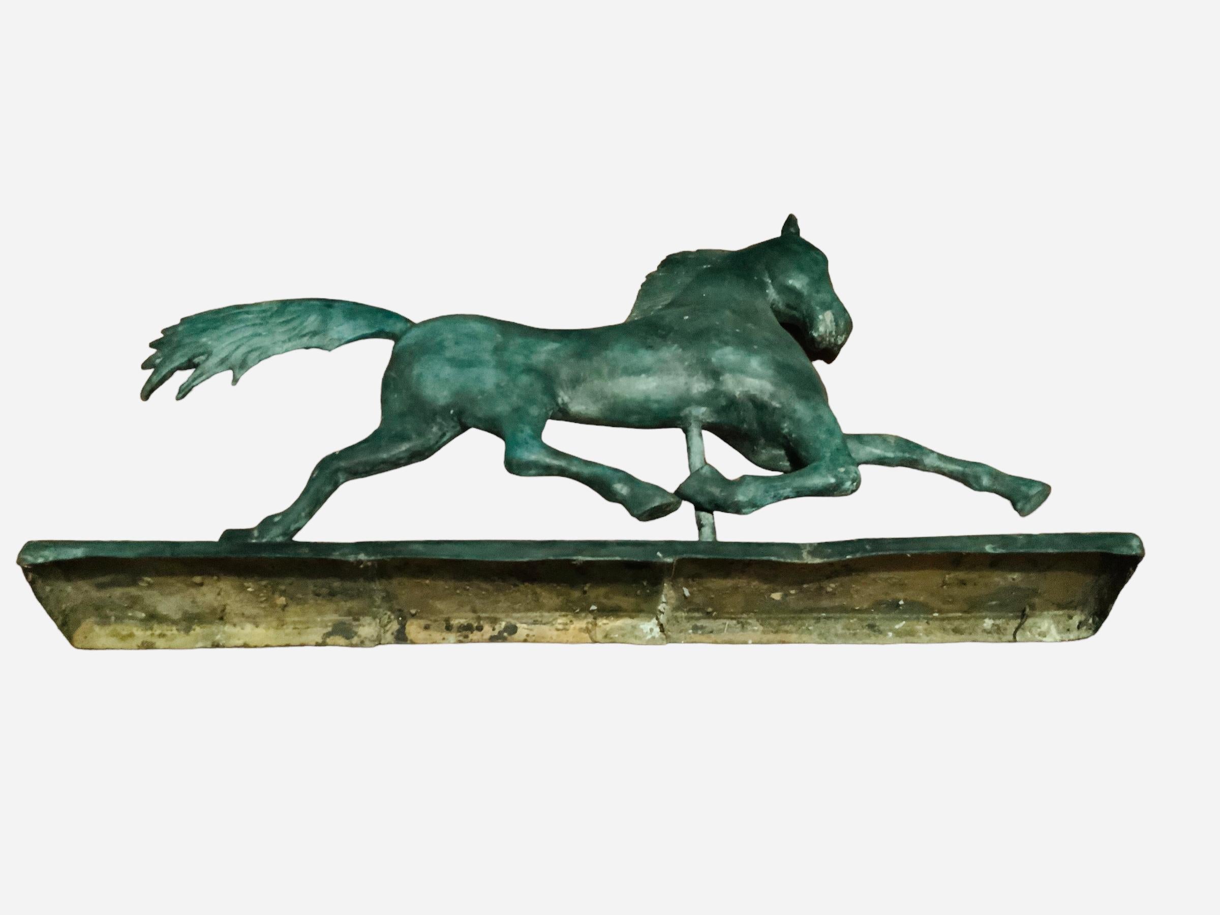 Large and Heavy Patinated Metal Sculpture of Galloping Horse In Good Condition For Sale In Guaynabo, PR