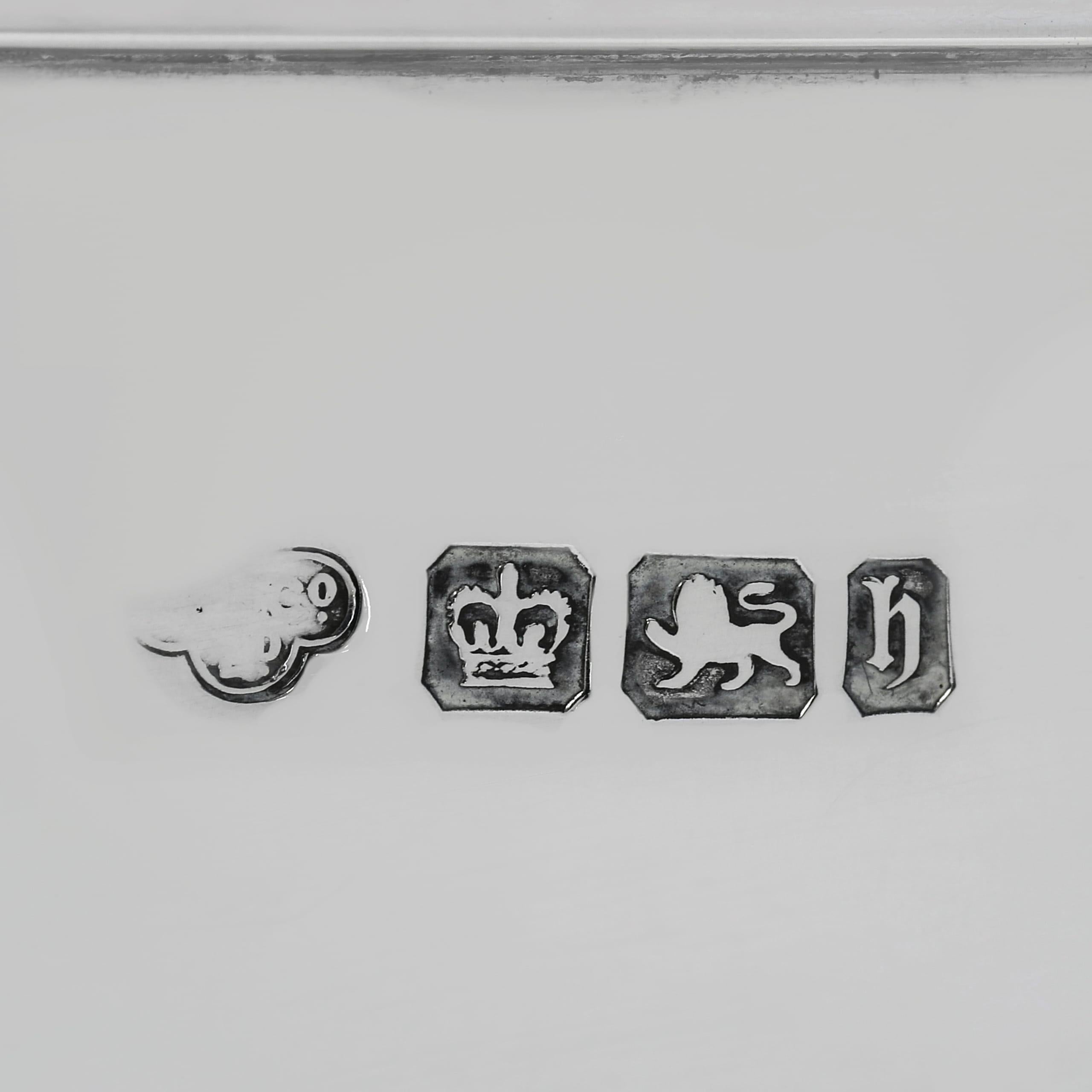 Gran y pesado cuenco victoriano Monteith de plata de ley fabricado en 1900 en Bueno estado para la venta en London, London
