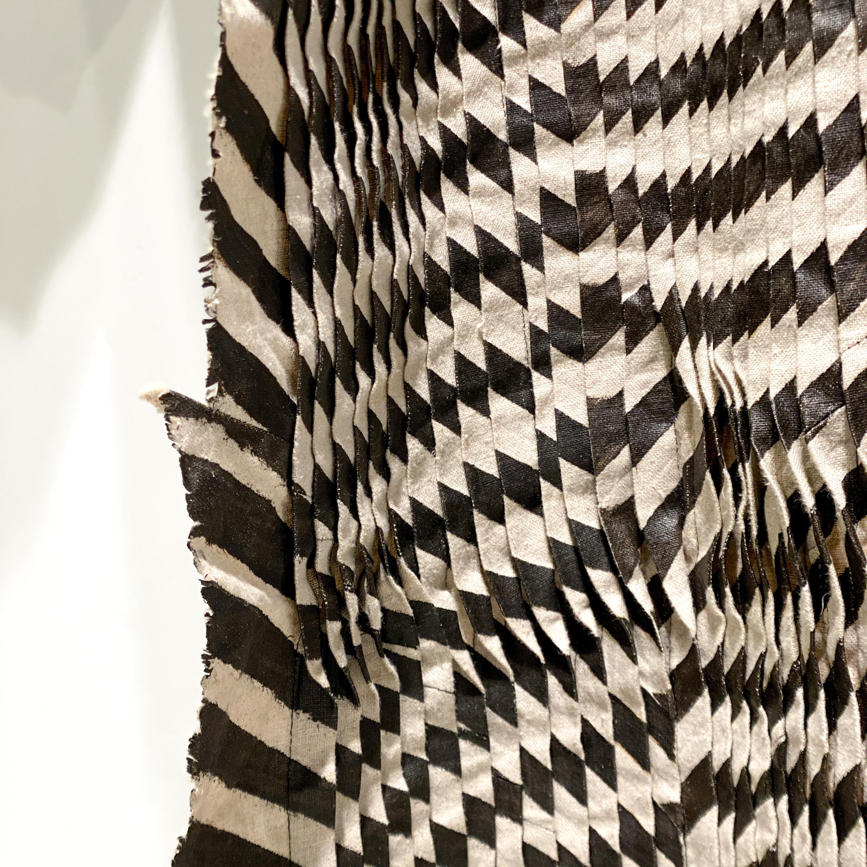 Großes und wichtiges Textil der niederländischen Künstlerin Ella Koopman, Minimalist / Op-Part (Bestickt) im Angebot