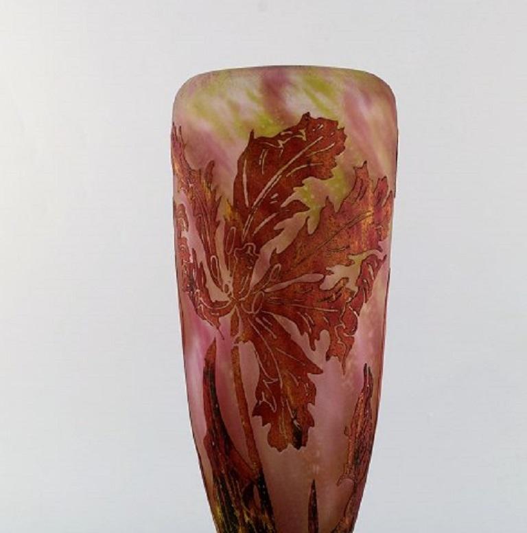 Large and Impressive Daum Nancy Art Nouveau Cameo Vase in Mouth Blown Art Glass In Good Condition In Copenhagen, DK