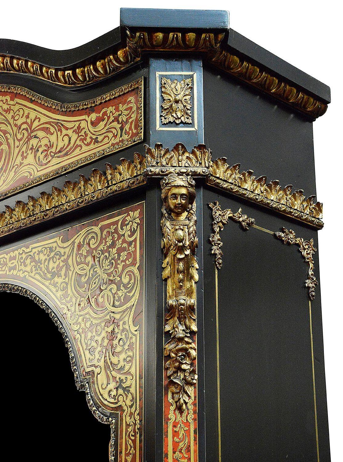 Luigi XVI Grande e imponente vetrina Boulle francese del XIX secolo. in vendita