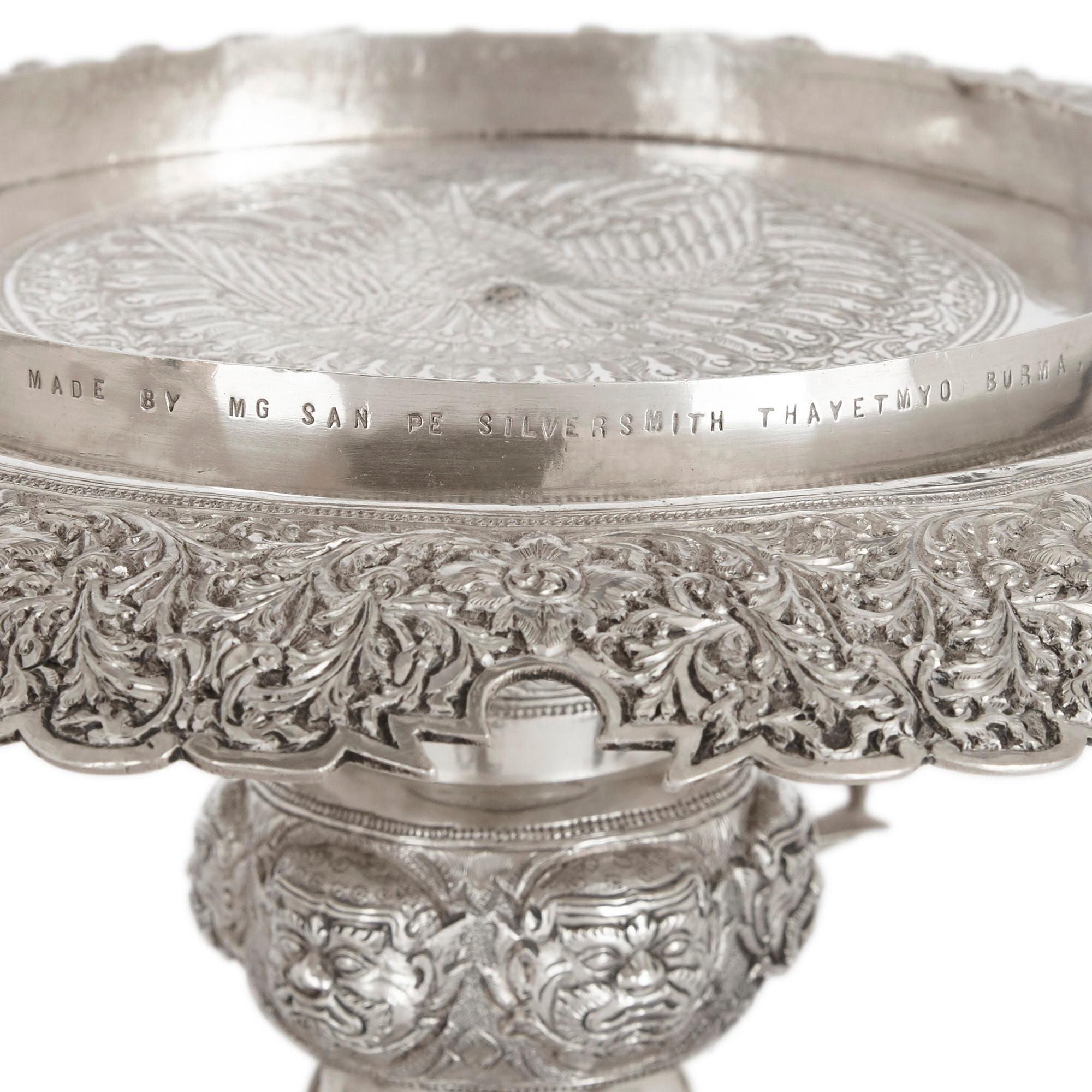 Large and Impressive Silver Centrepiece Vase from Burma 5