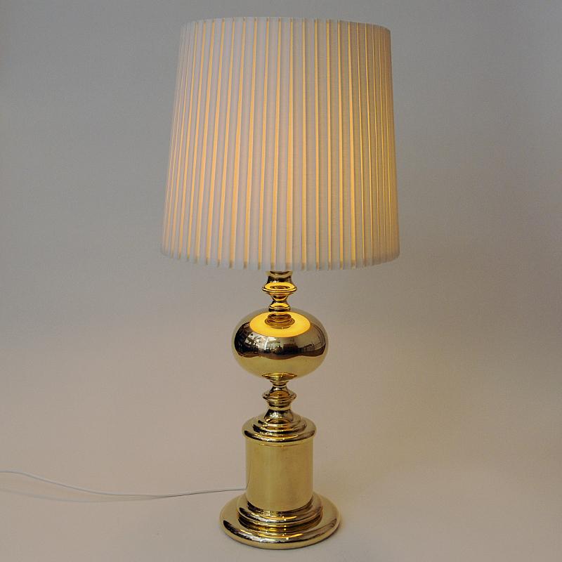 Large and Lovely Midcentury Brass Table Lamp by Enco, Sweden, 1960s In Good Condition For Sale In Stockholm, SE