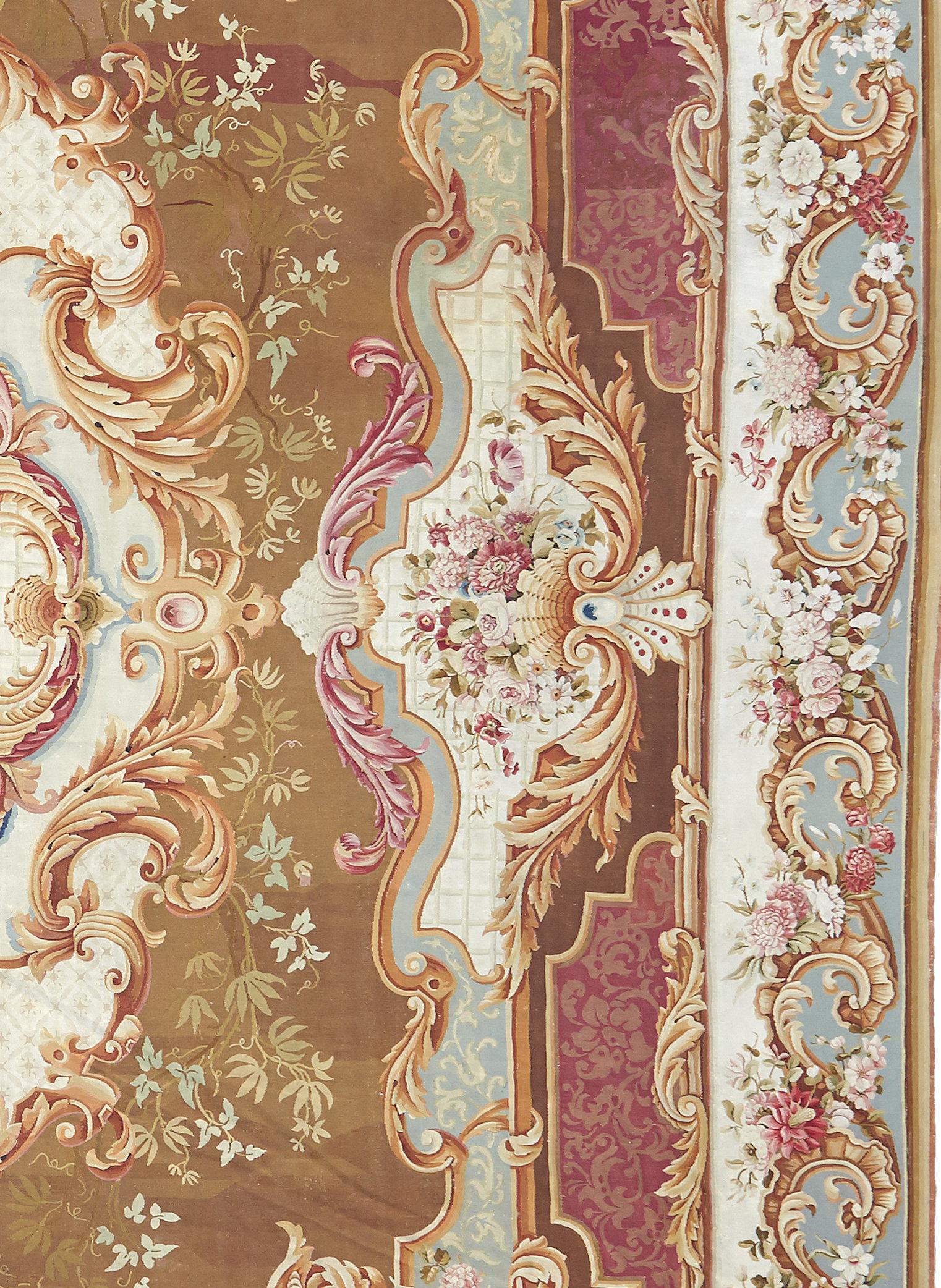 Französischer, verschnörkelter Aubusson-Teppich aus dem 19. Jahrhundert (Wolle) im Angebot