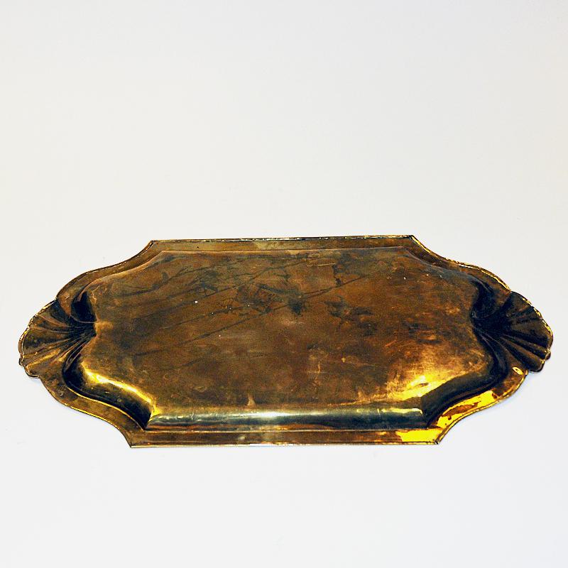 Mid-20th Century Large and oval brass plate/tray by Lars Holmström, Arvika 1930s Sweden For Sale