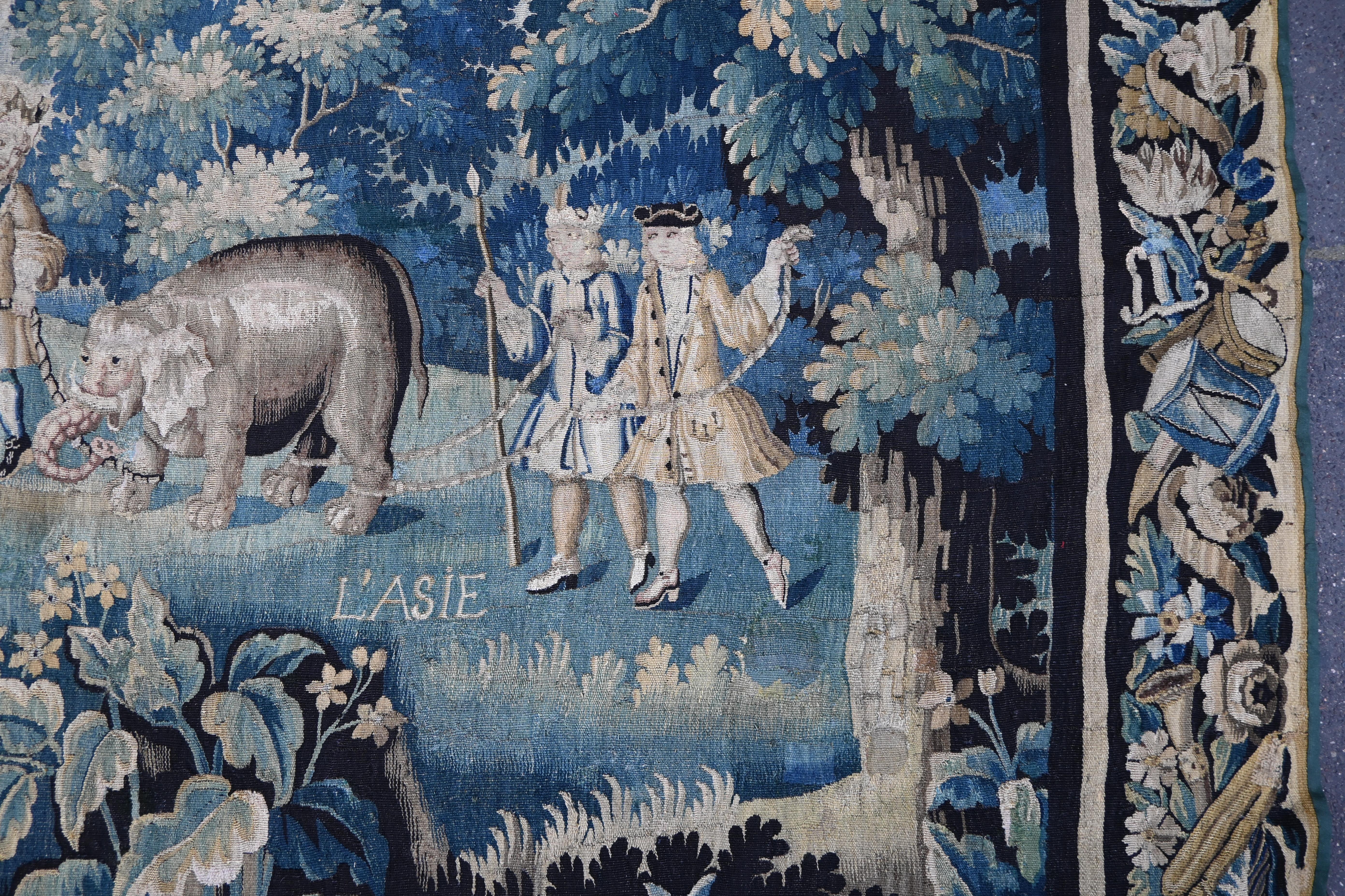 large and rare 17th century tapestry (elephanteau) - N°1340 For Sale 1
