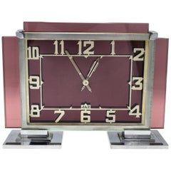 Seltene 1930er Art Deco Französisch rosa Glas Mantle Clock von Jaz