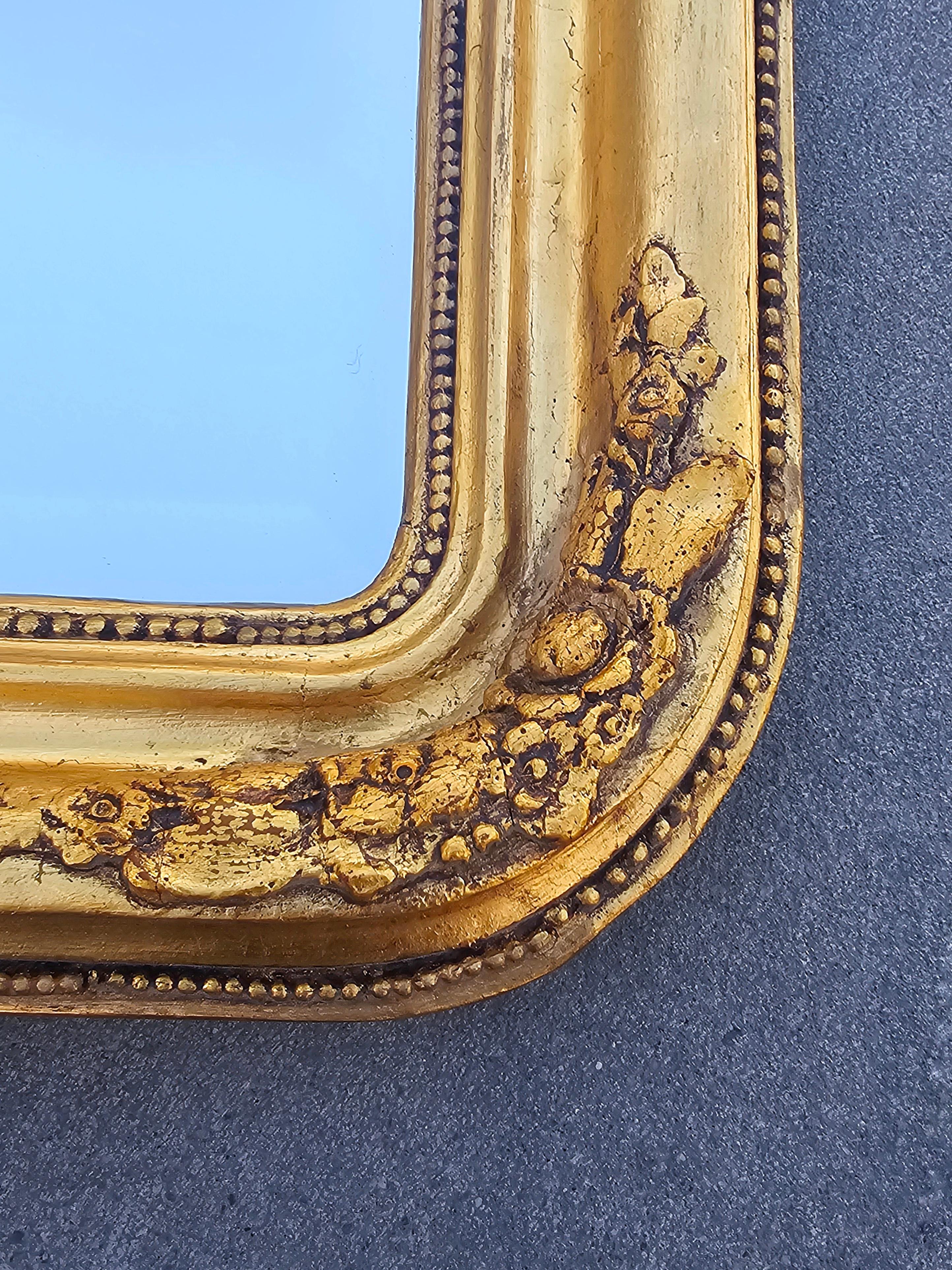 Großer und seltener Biedermeier Facettenspiegel aus vergoldetem Holz, Österreich ca. 1840er Jahre (Spiegel) im Angebot
