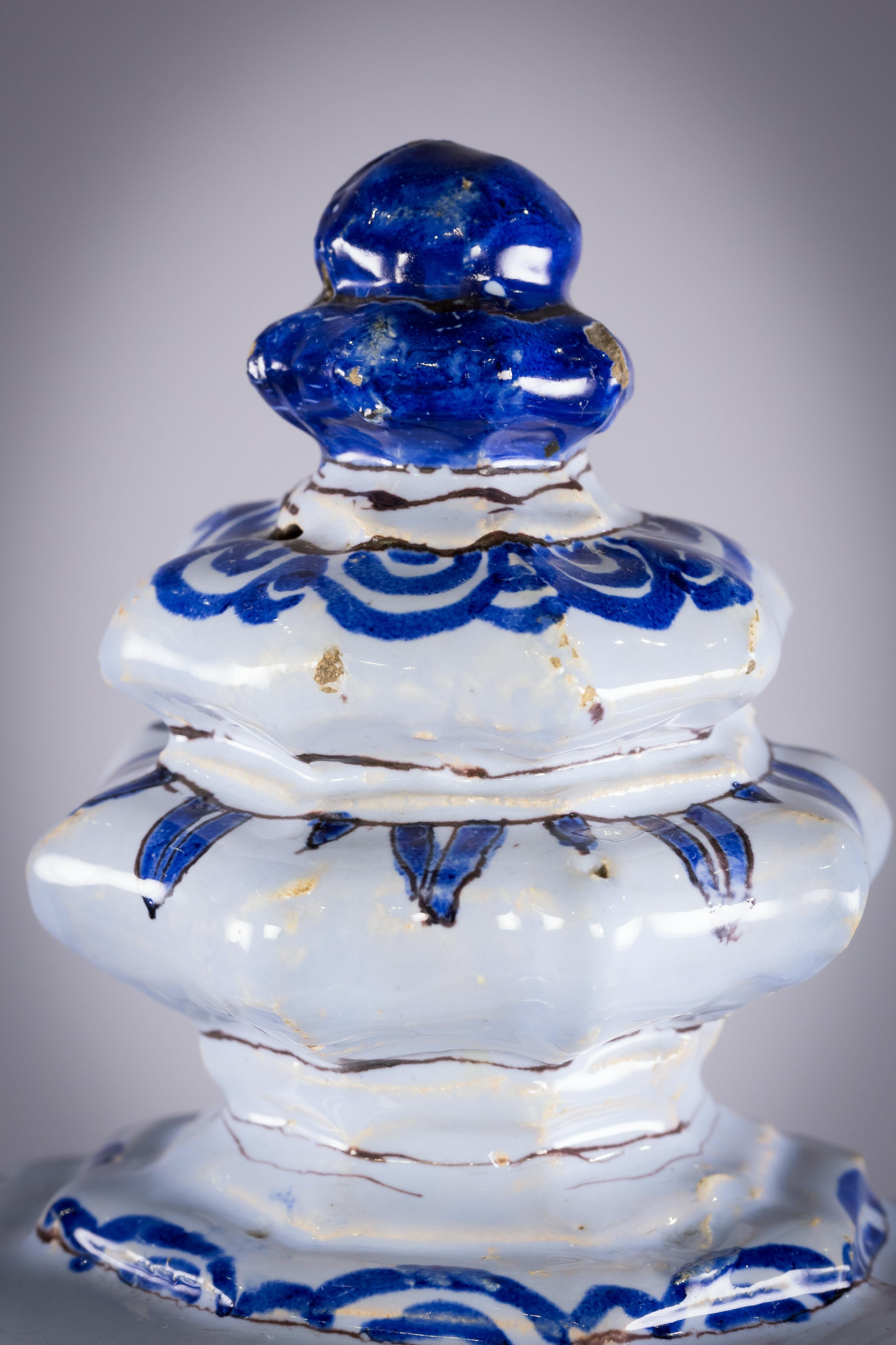 Large and Rare French Faience Chinoiserie Covered Temple Jar, Nevers, circa 1740 For Sale 2