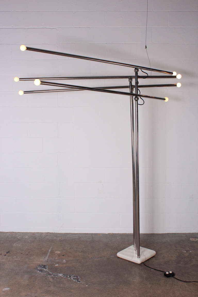 Large and Rare Giraffe Floor Lamp by Arteluce 1