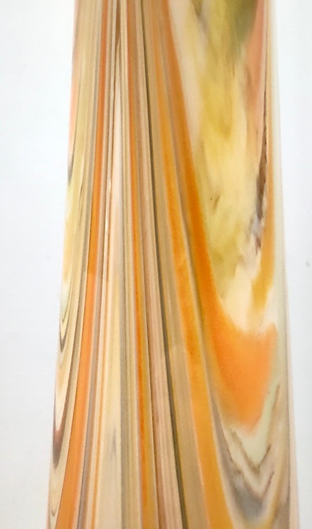 Verre de Murano Grand et rare vase en verre orange Fenicio attribué à Fratelli Toso, Italie en vente