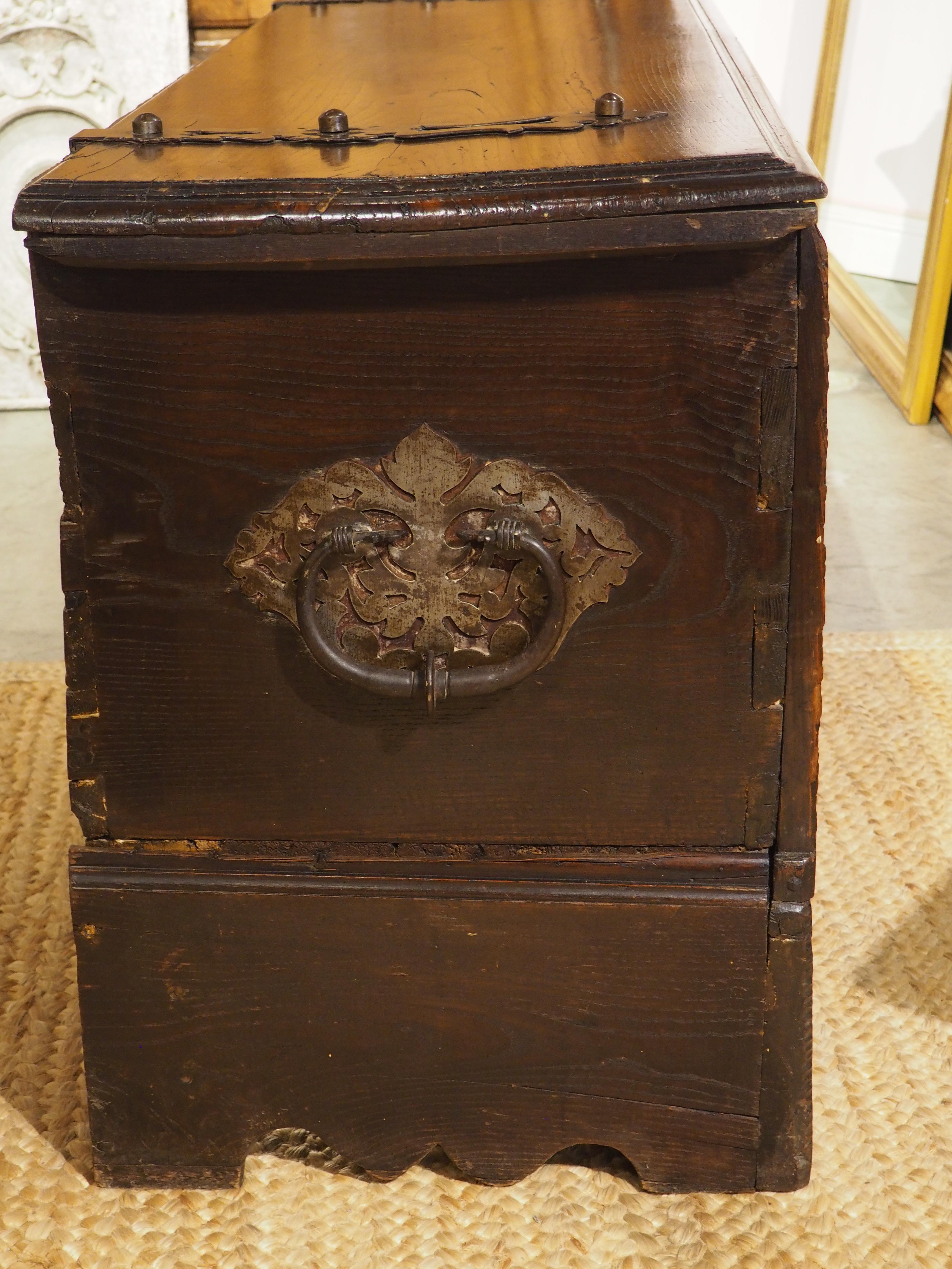 Large and Richly Carved 17th Century Walnut and Oak Trunk from Spain For Sale 9