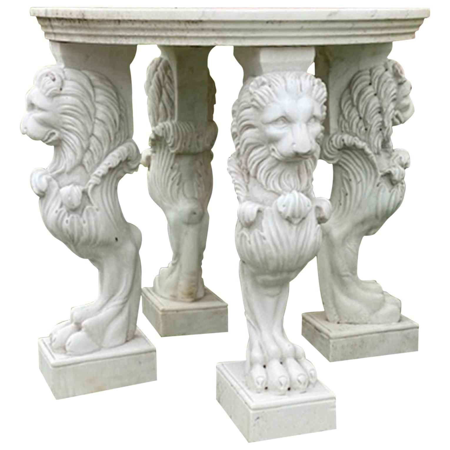 Large and Round Marble Table with Feet in the Shape of Lions, Italy For Sale