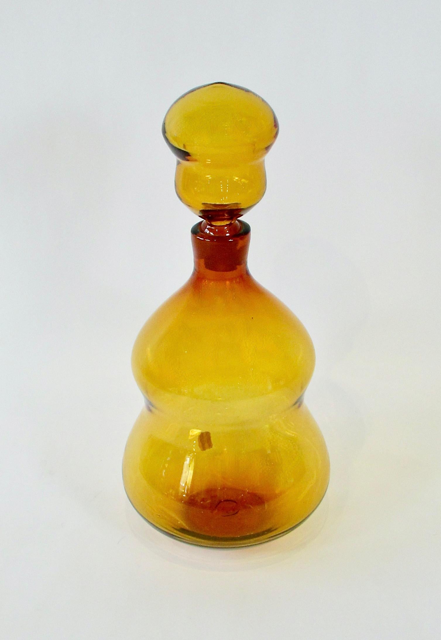 Mid-Century Modern Large and scarce amber tone Blenko bottle with stopper For Sale