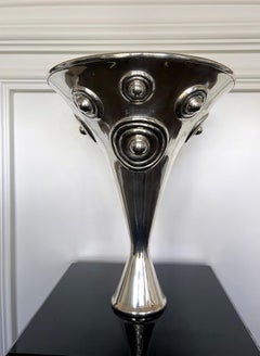 Gran e impresionante vasija escultórica de plata Graziella Laffi
