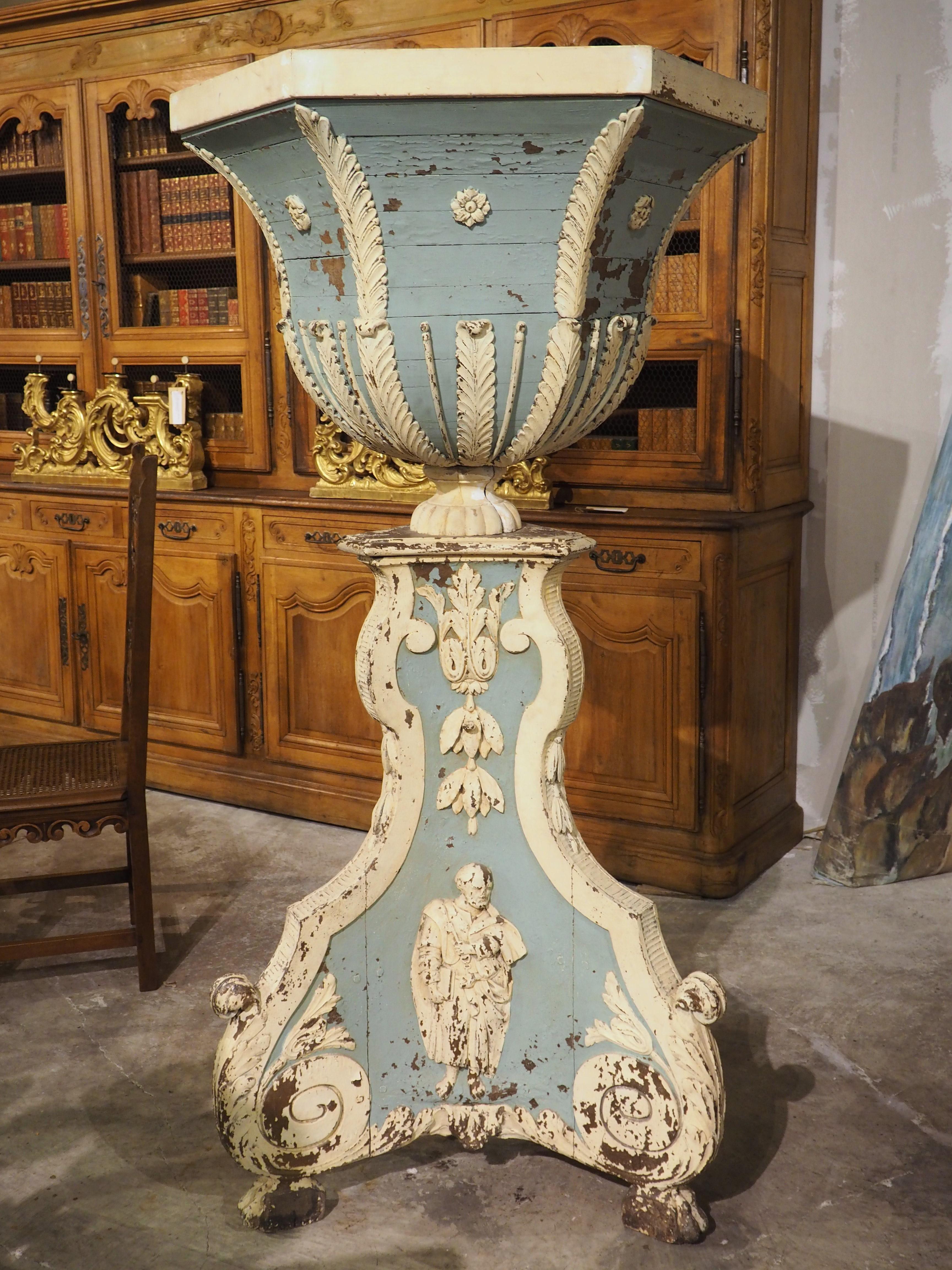 Large and Unique 18th Century Painted Wooden Jardinière from Bruges For Sale 4