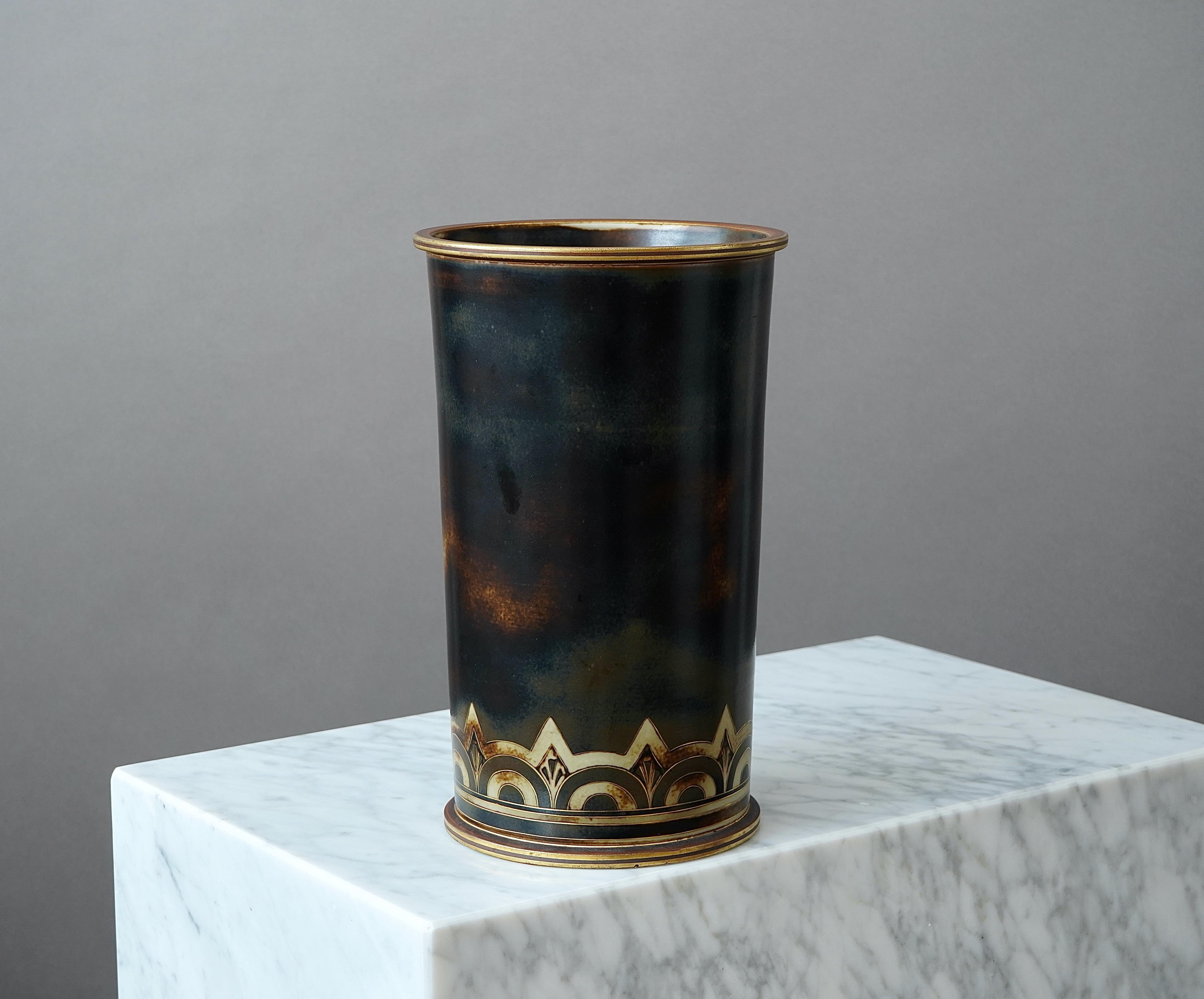 Große und einzigartige Art-Déco-Vase von Gunnar Nylund für ALP, Schweden, 1930er Jahre (Gedrechselt) im Angebot