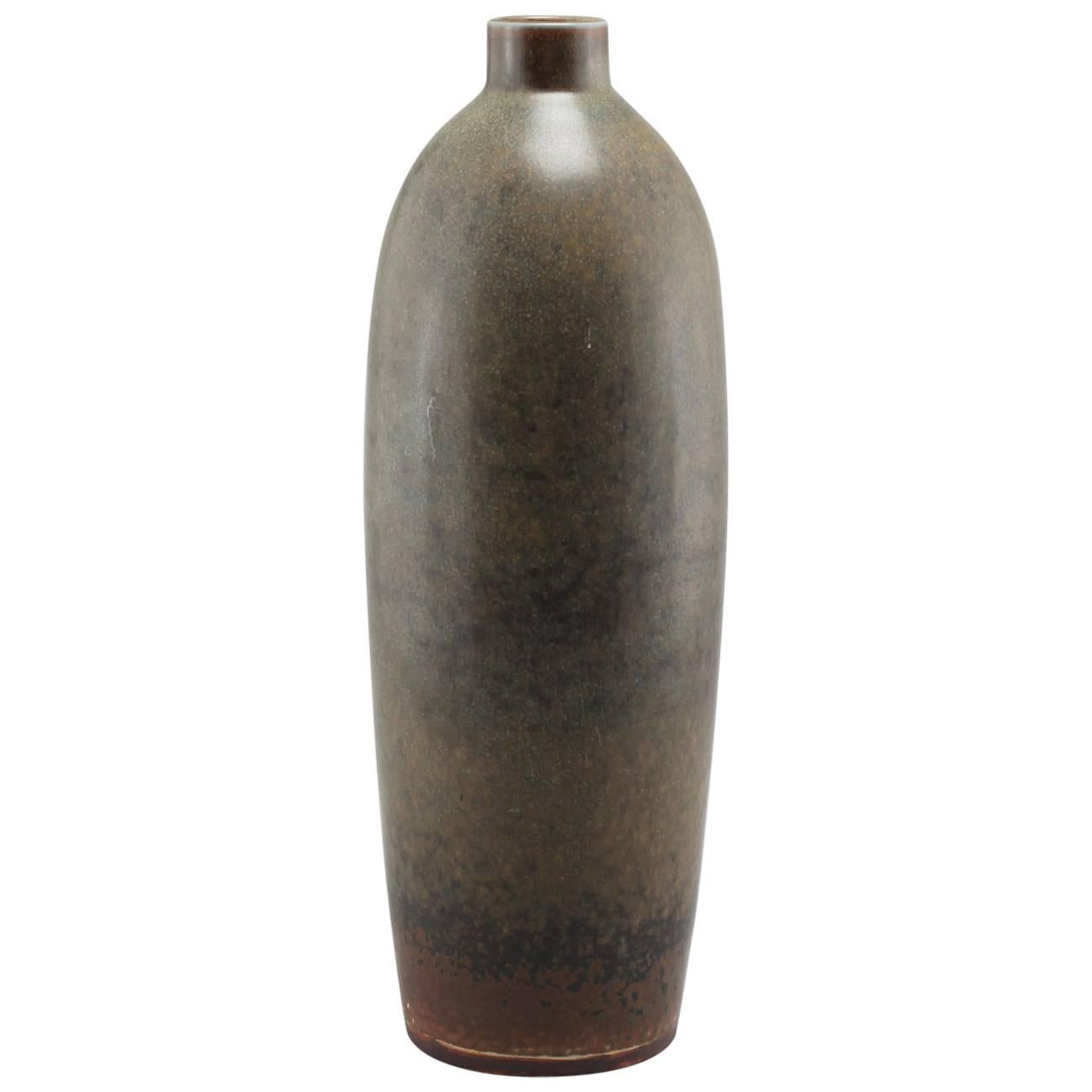 Large and Unique Vase by Carl-Harry Stålhane
