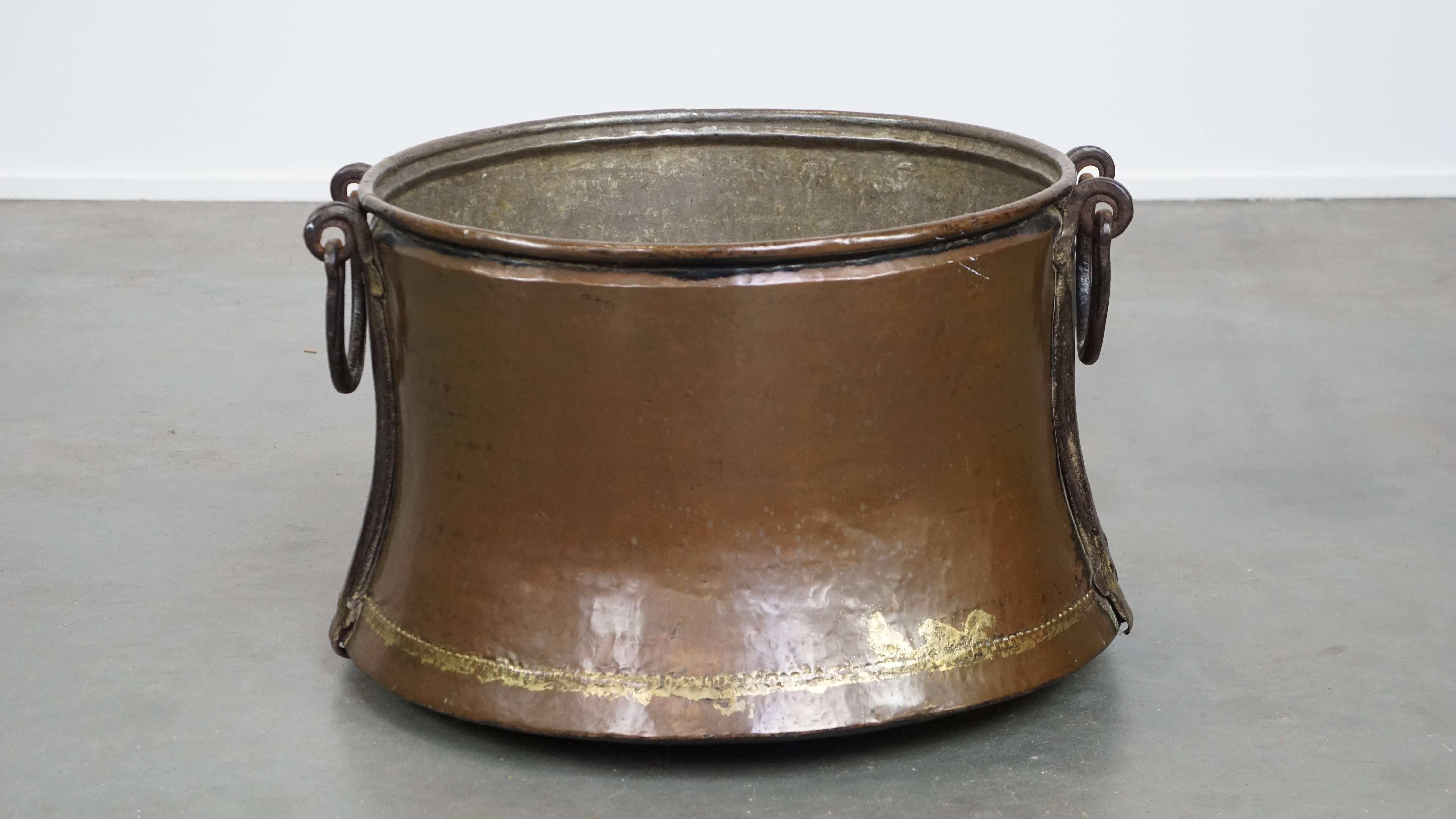 Large and Very Charming Antique Copper Kettle / Firewood Holder For Sale 3