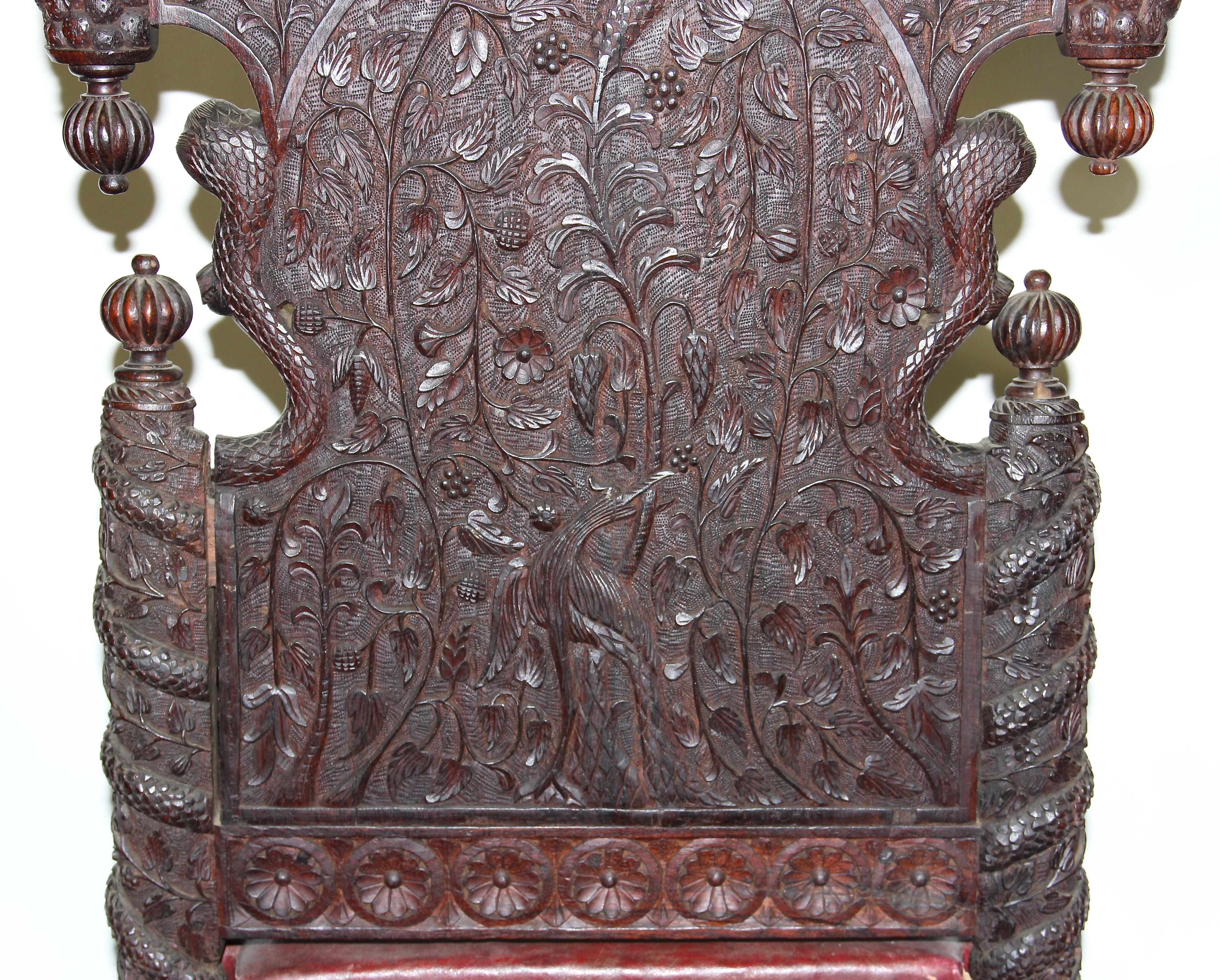 Großer und sehr dekorativer antiker Thronsessel aus Massivholz, 19. Jahrhundert im Angebot 10