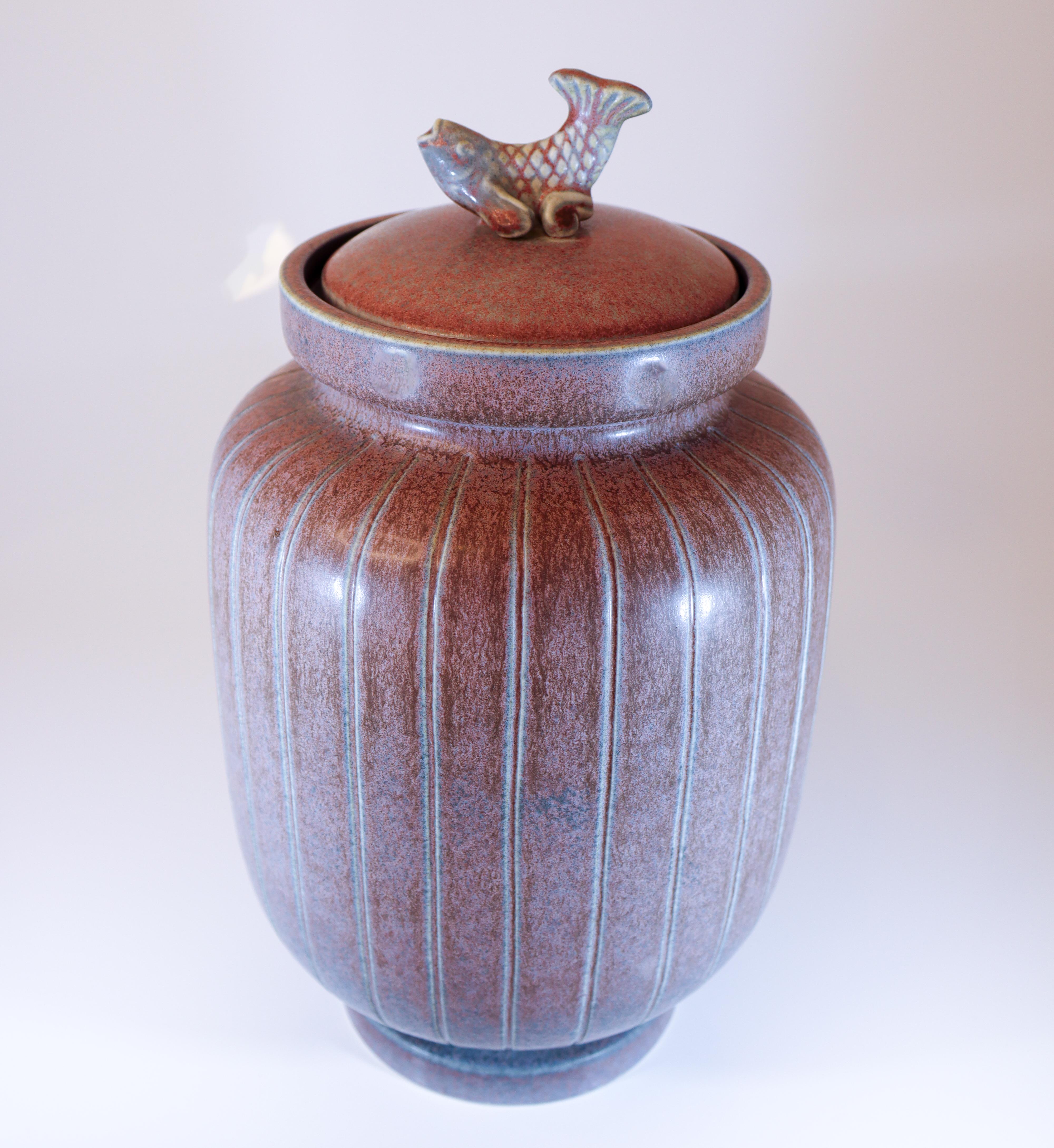 Swedish Large and Very Rare Purple Urn Gunnar Nylund - Rörstrand - Scandinavian Modern For Sale