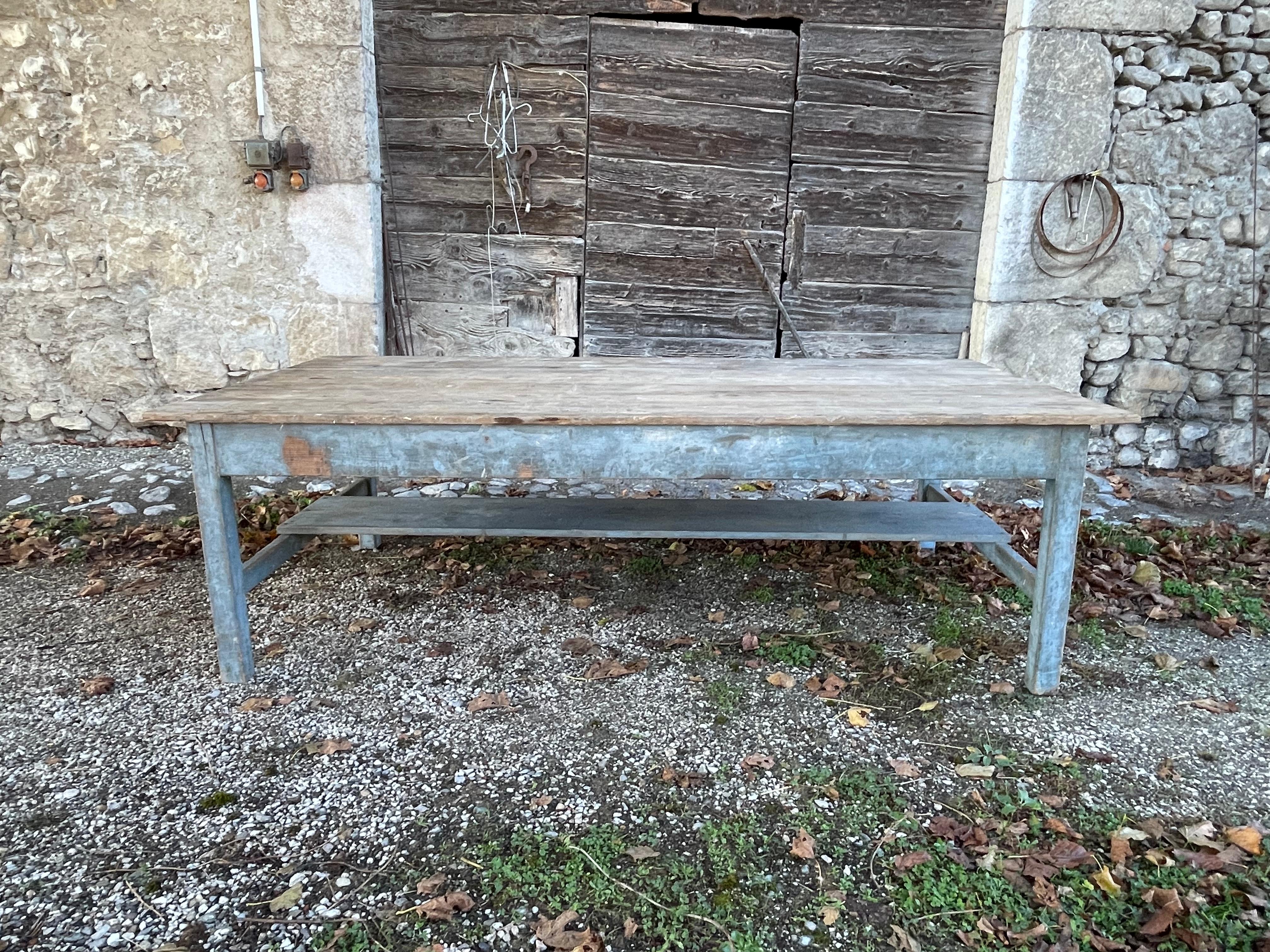 Large and wide old farm table For Sale 8