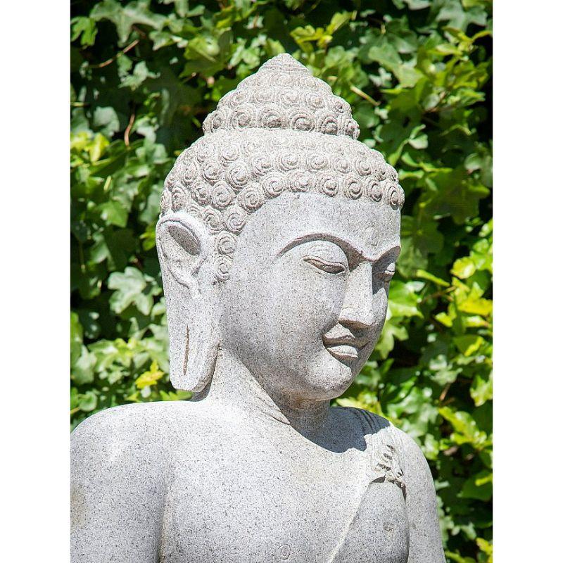 Grande statue de Bouddha en pierre Andesite d'Indonésie en vente 14
