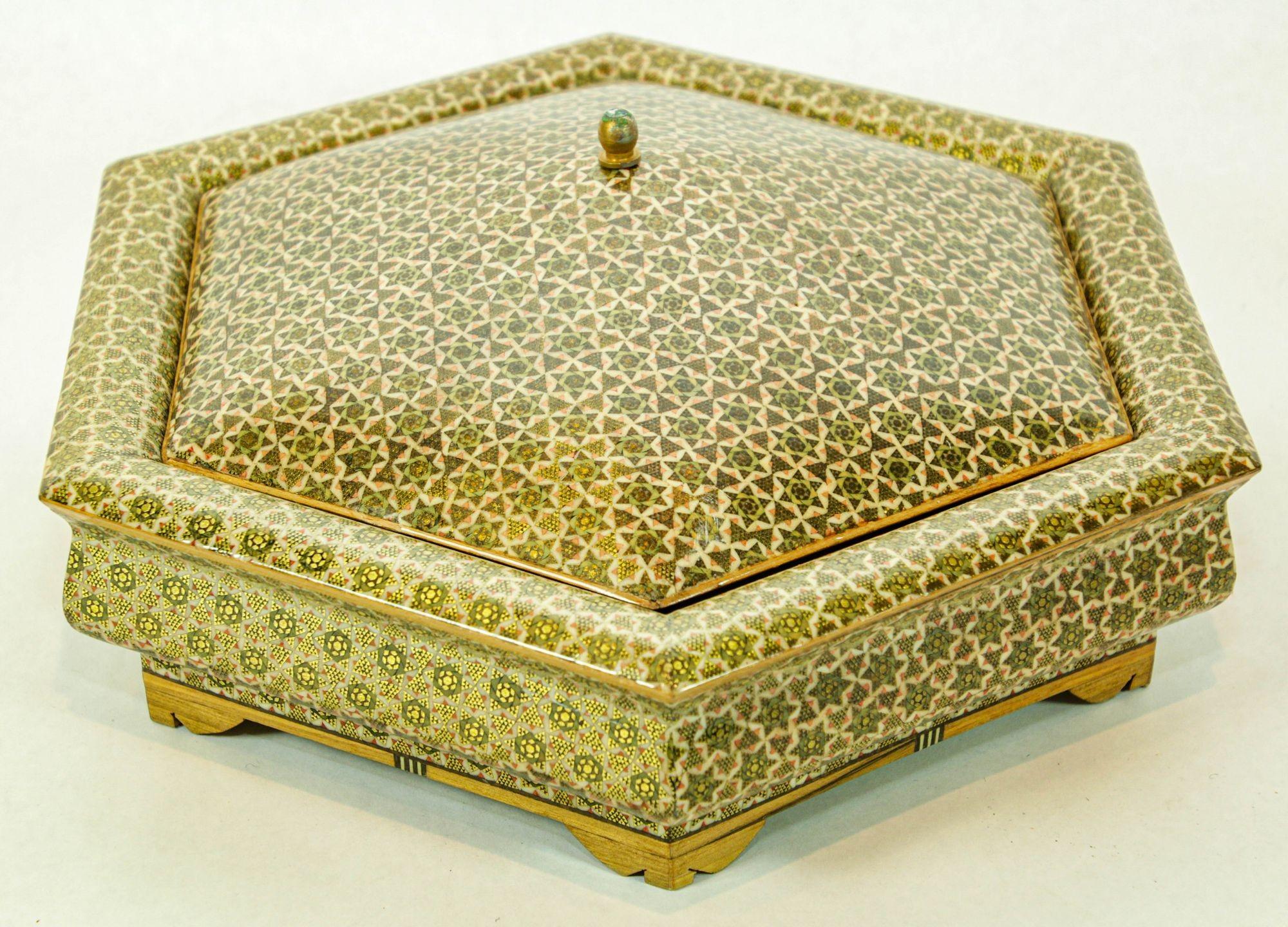 Große Anglo Indian Mosaic Inlaid Schmuck Hexagonal Box 1950s im Angebot 7