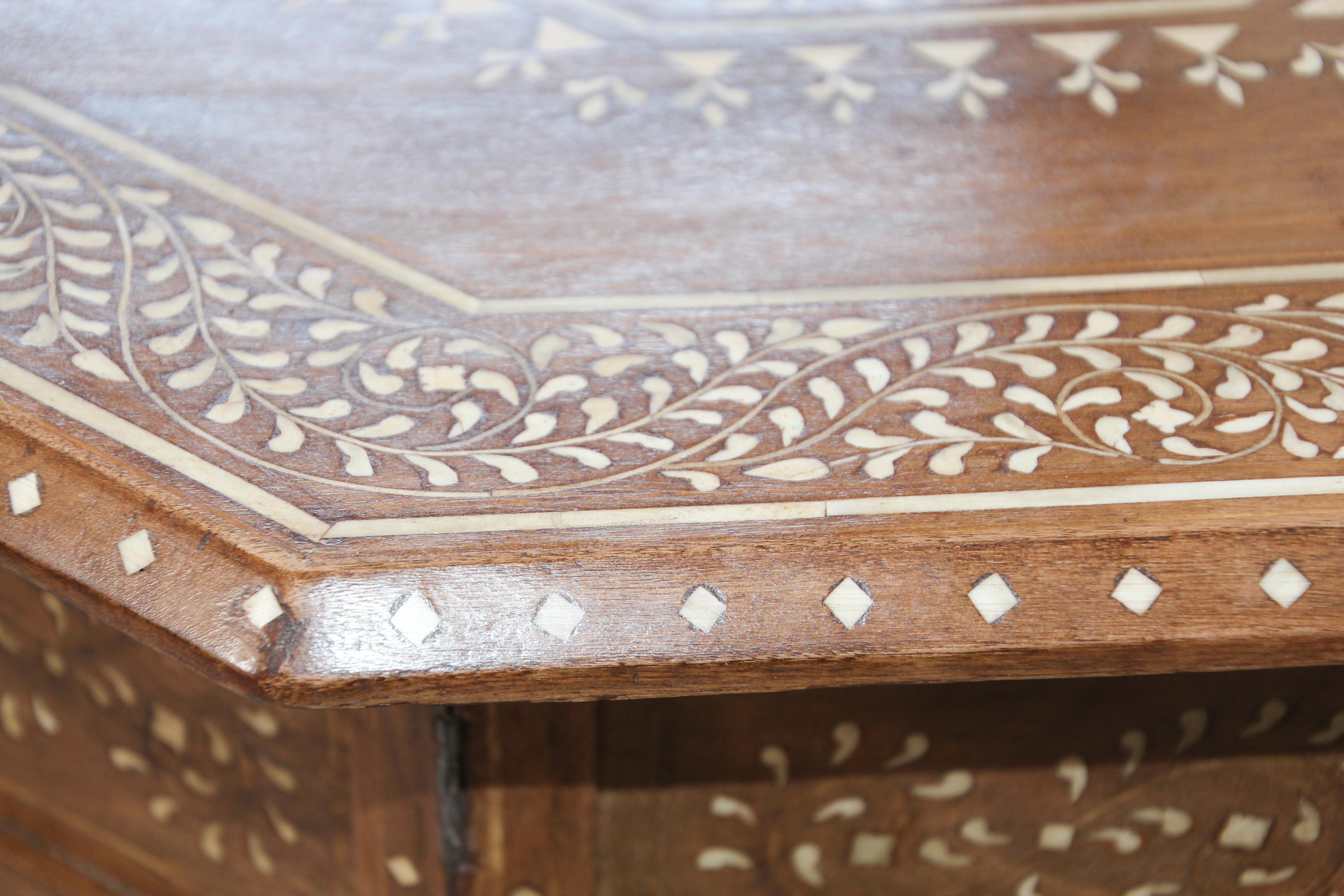 Anglo-Indian Mughal Octagonal Moorish Table with Inlay 5