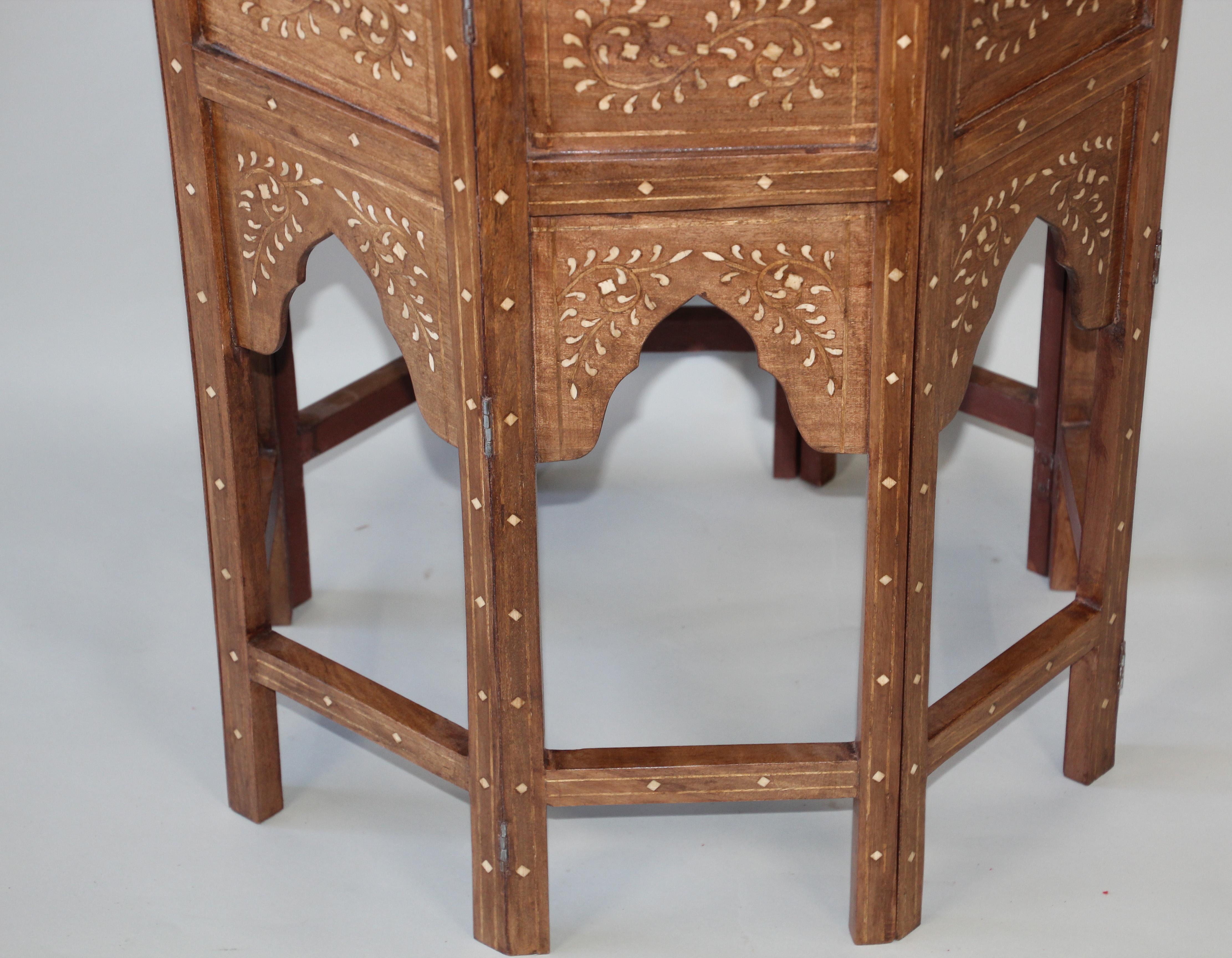 Anglo-Indian Mughal Octagonal Moorish Table with Inlay 8