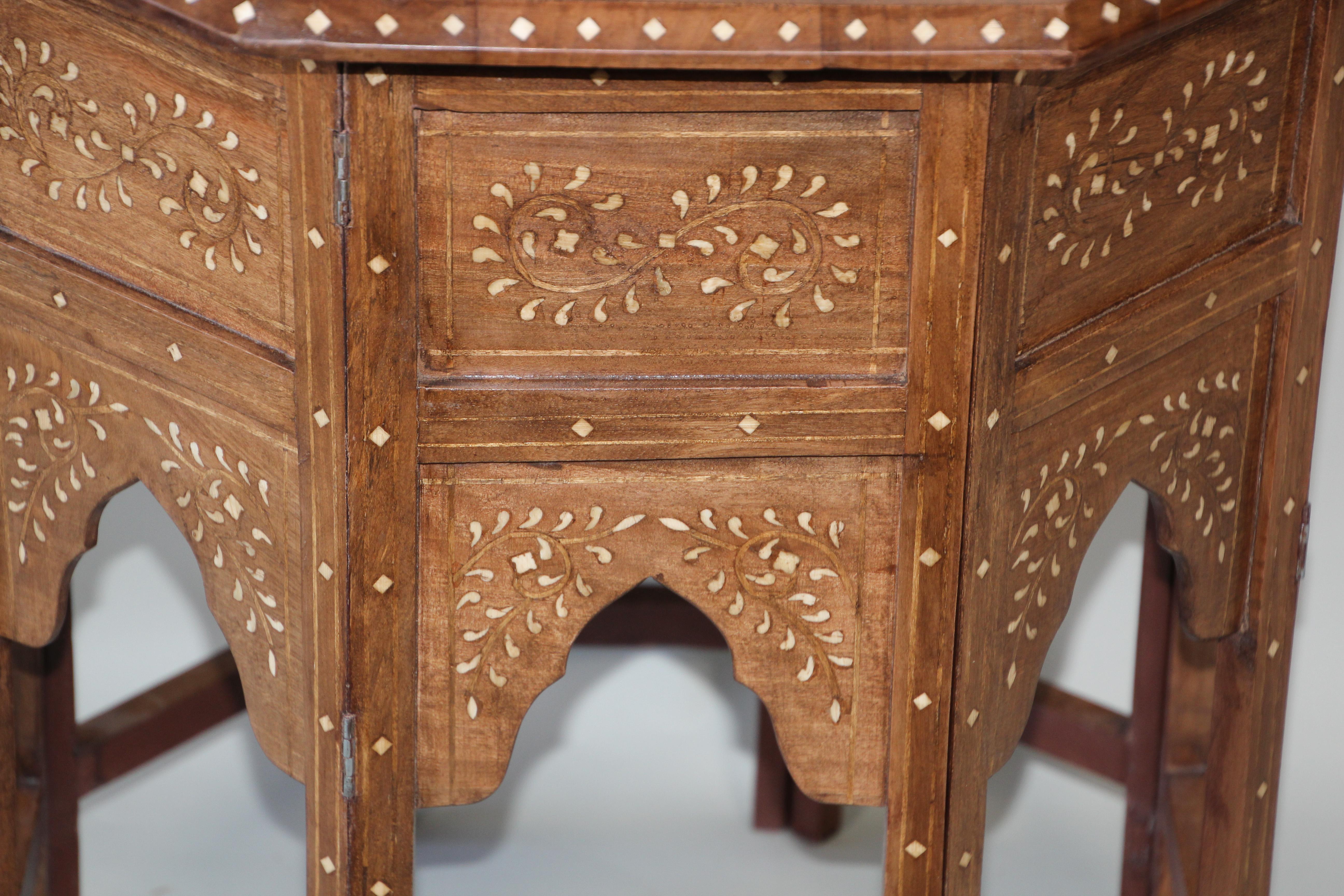 Anglo-Indian Mughal Octagonal Moorish Table with Inlay 9