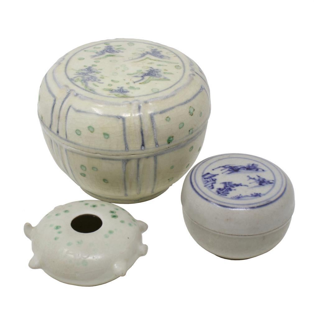 Large Annamese Blue and Enameled Ceramic Box, Chu Dau kiln, Vietnam For Sale 2