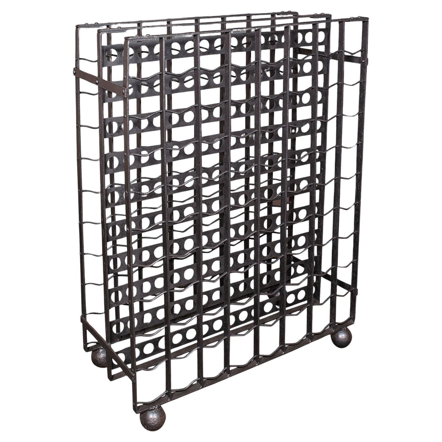 Großes antikes 160 Flaschen Chateau Weinregal, französisches Eisen, Kellerständer, viktorianisch