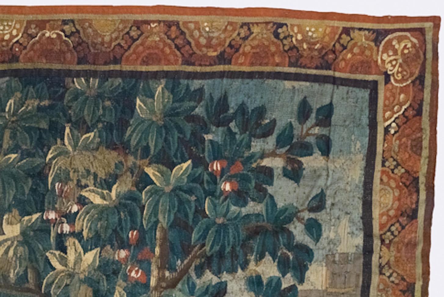 Großer antiker flämischer Verdure-Landschaftsteppich mit Vögeln aus dem 17. Jahrhundert (Barock) im Angebot