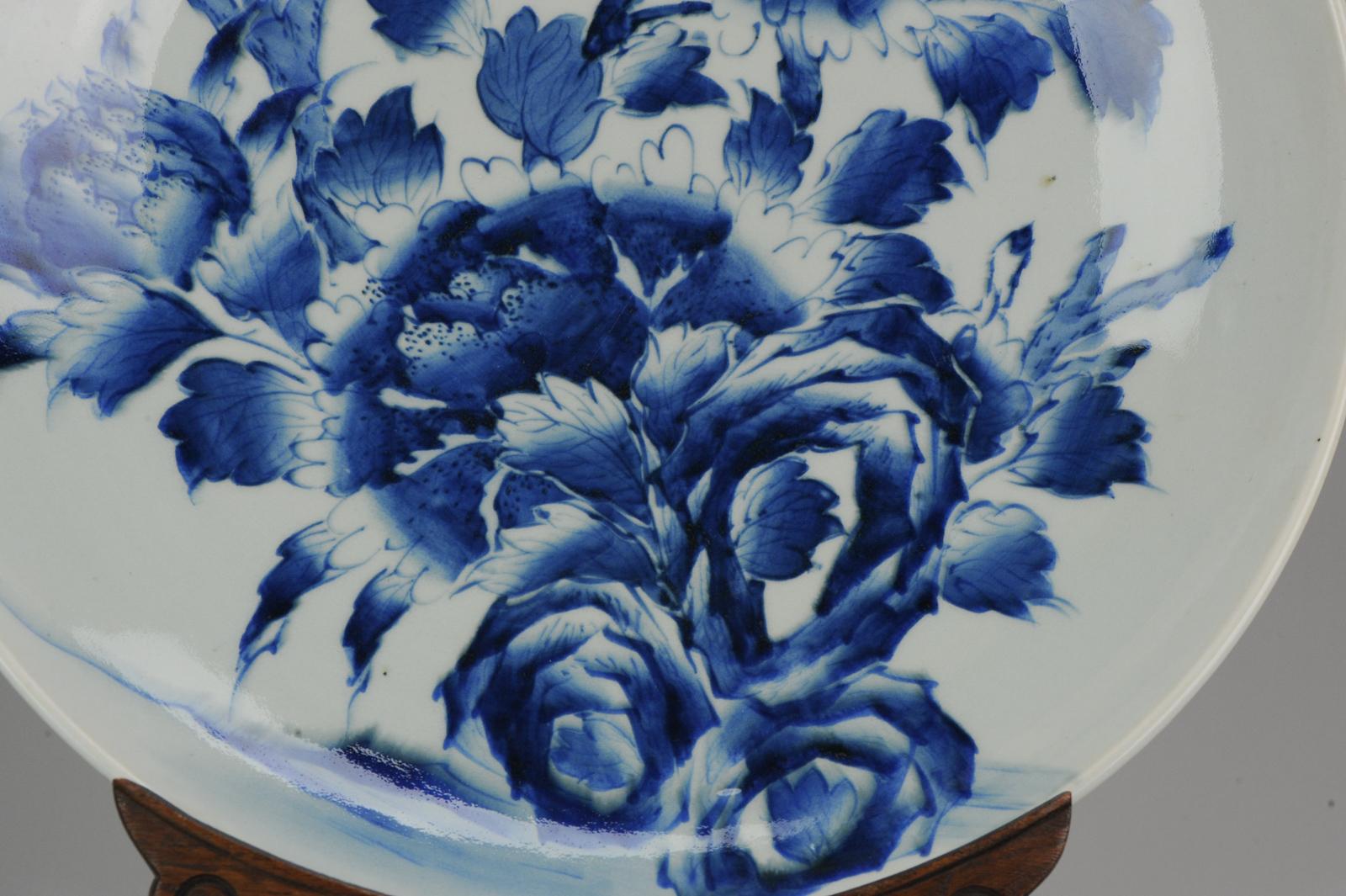 Large Antique 18/19th C Japanese Edo Porcelain Blue White Floral Charger For Sale 2