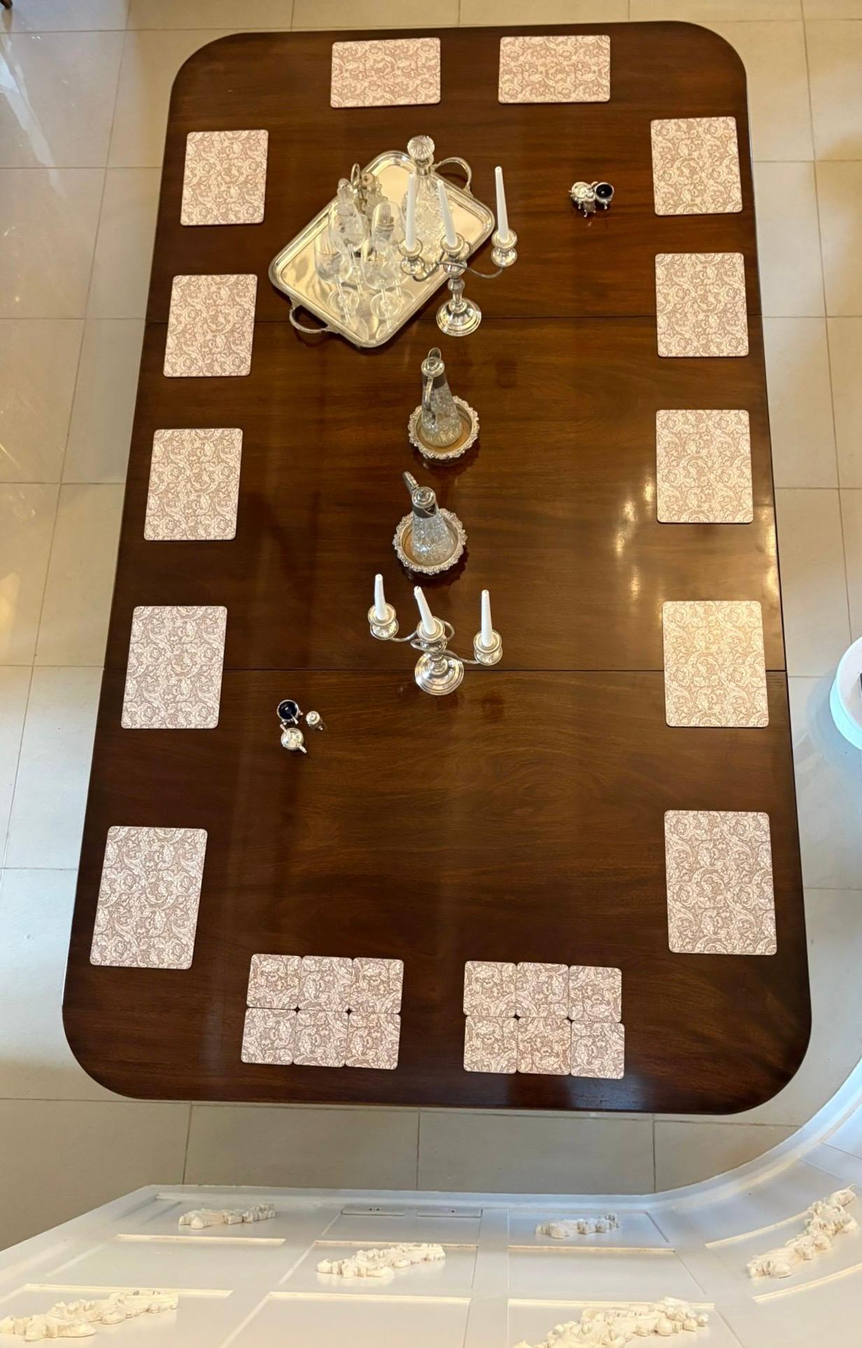 English Large Antique 18 Seater Superb Quality Figured Mahogany 3 Pilar Dining Table For Sale