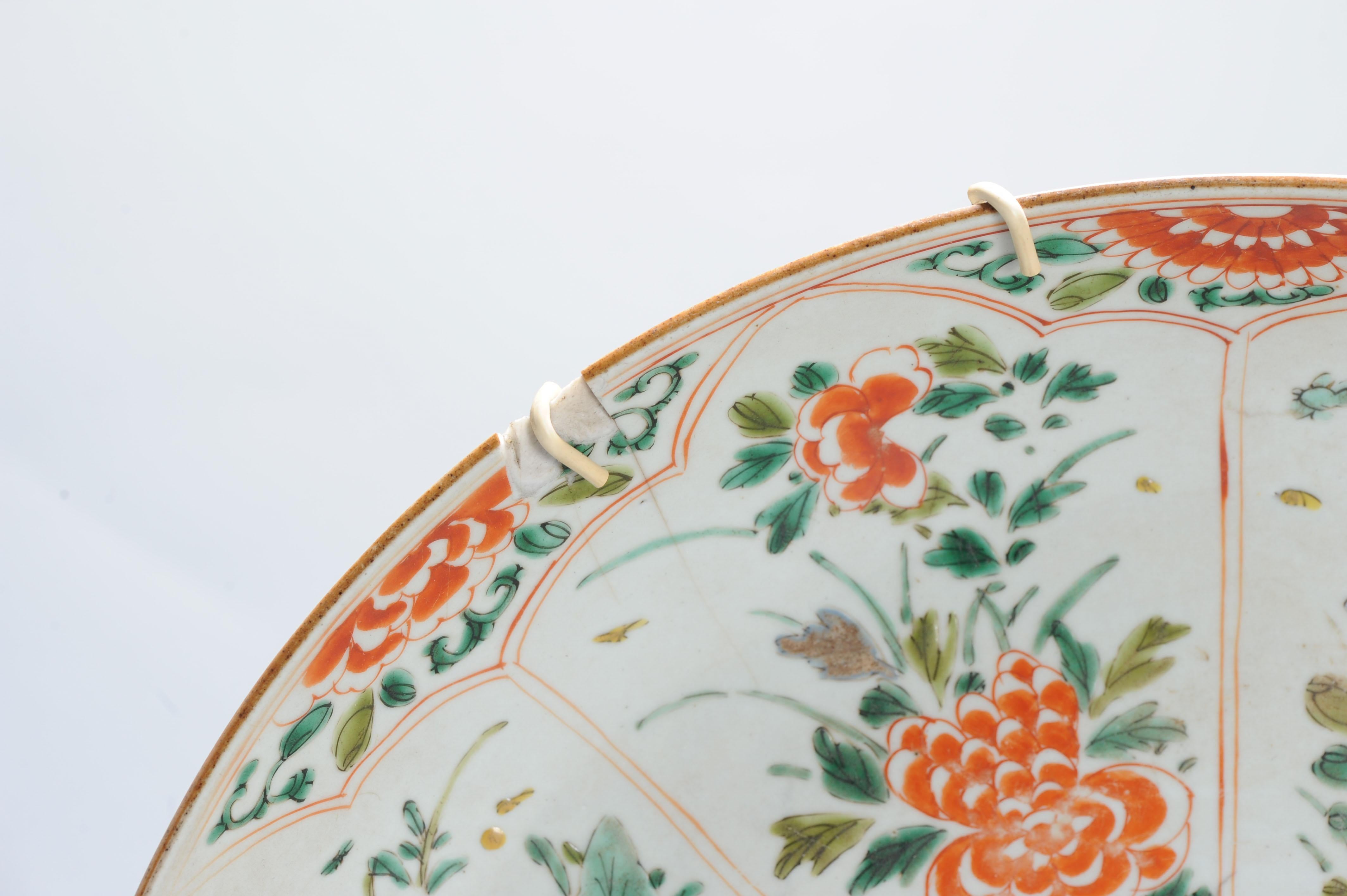 Large Antique 18C Kangxi/Yongzheng Dish Chinese Porcelain Famille Verte For Sale 1