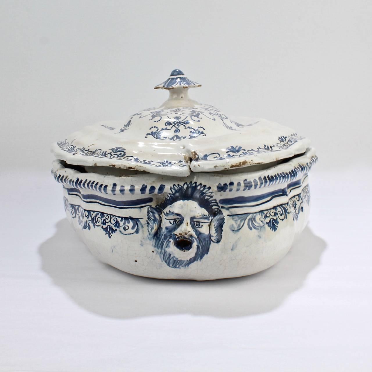 Large Antique 18th Century Moustiers Style French Faience Soup Tureen In Good Condition For Sale In Philadelphia, PA