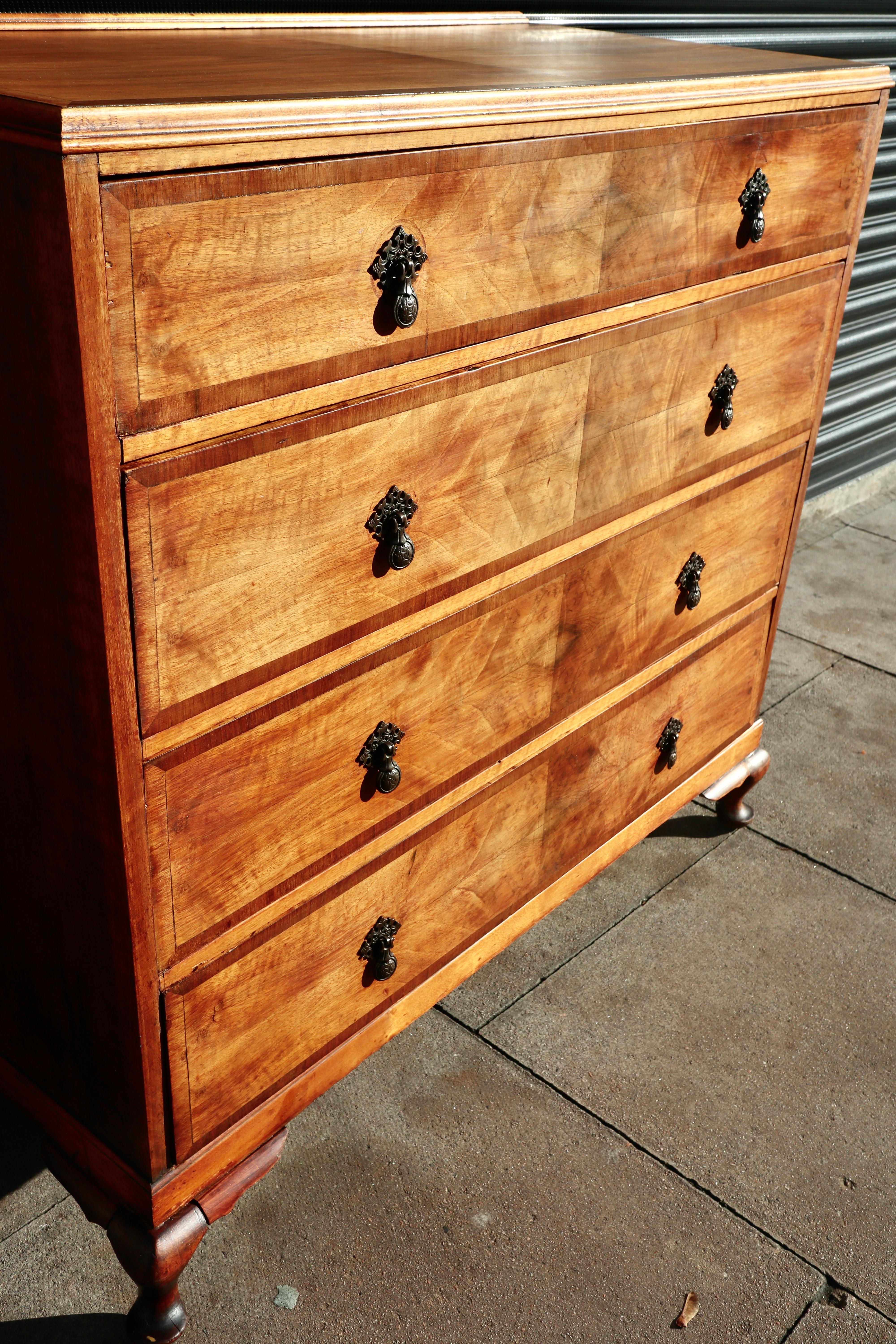 Large antique 1920s burr Walnut Chest Of four Drawers For Sale 4
