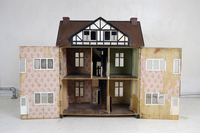 Ultimate Rochester Tudor Dollshouse 