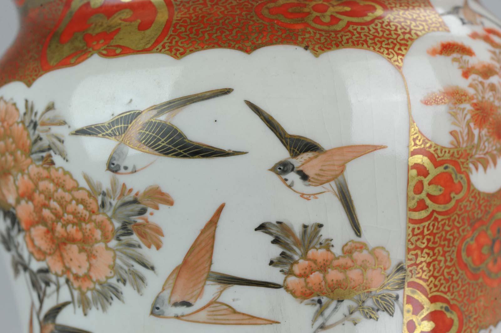 Large Antique 19C Japanese Kutani Vase Marked on Base Birds Swallows Gar For Sale 4
